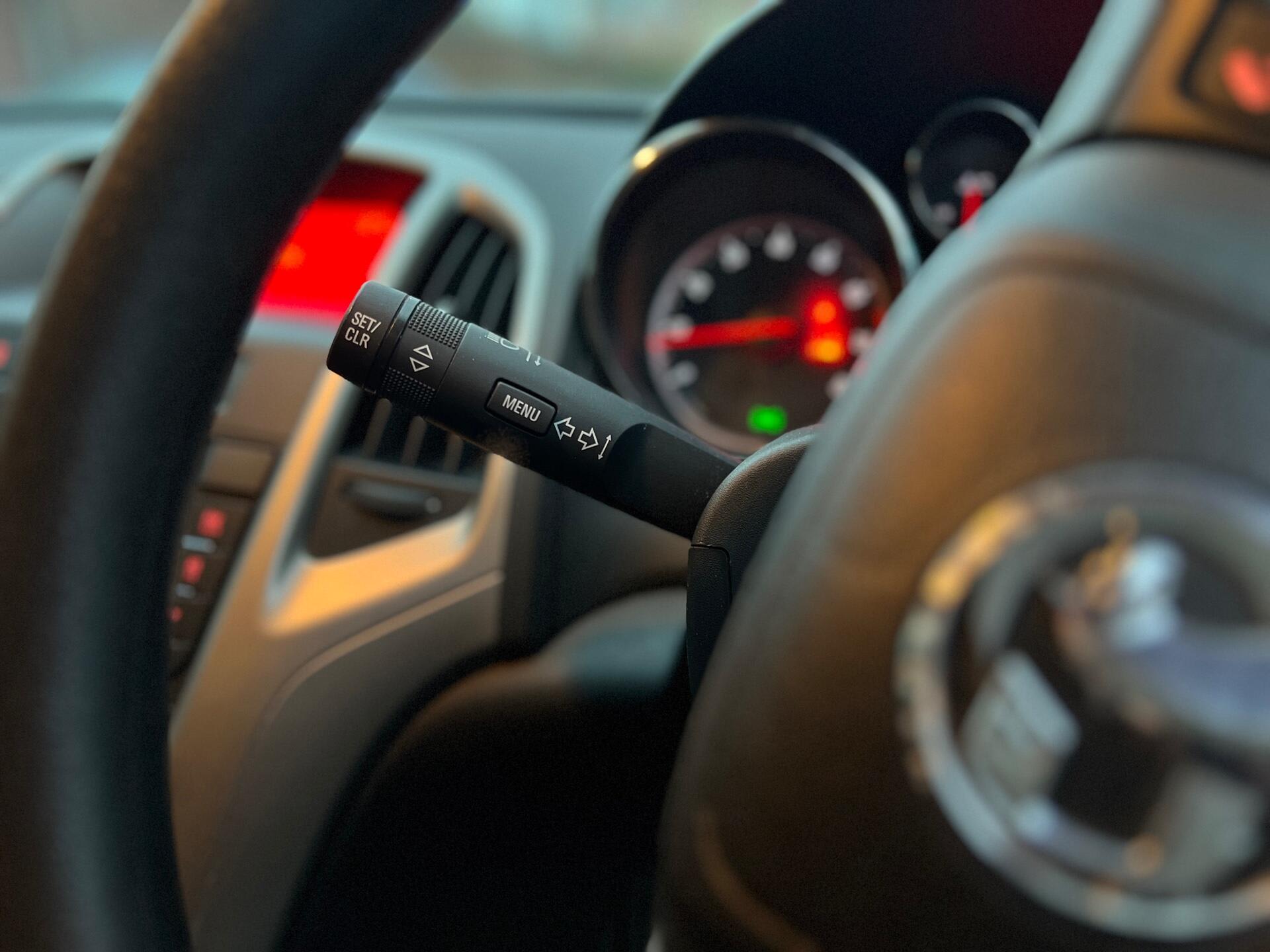 2012 Vauxhall Astra - Image 18