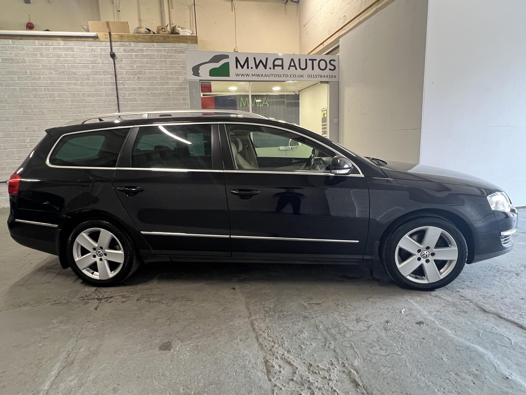 2007 Volkswagen Passat - Image 5