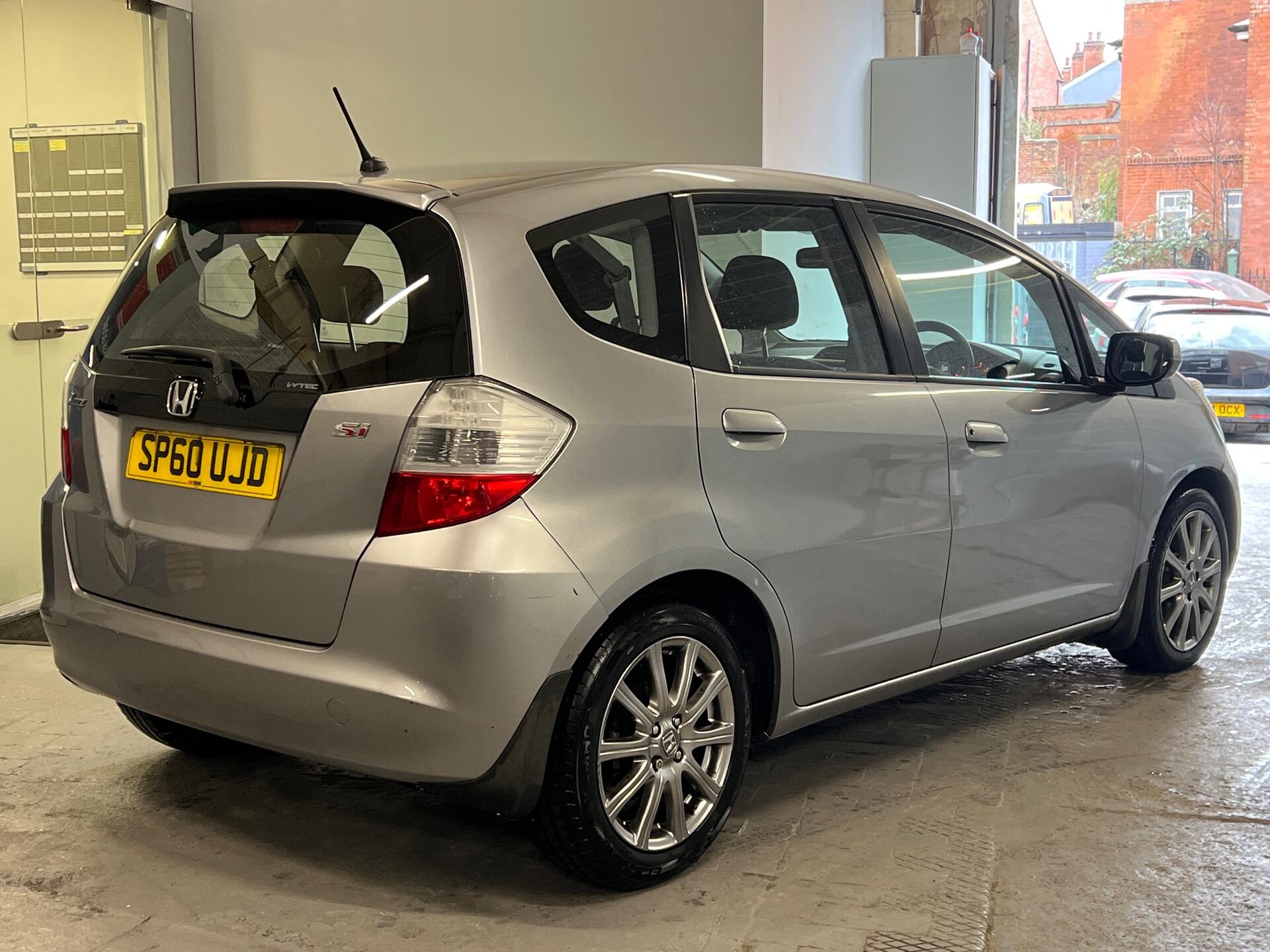 2010 Honda Jazz - Image 8