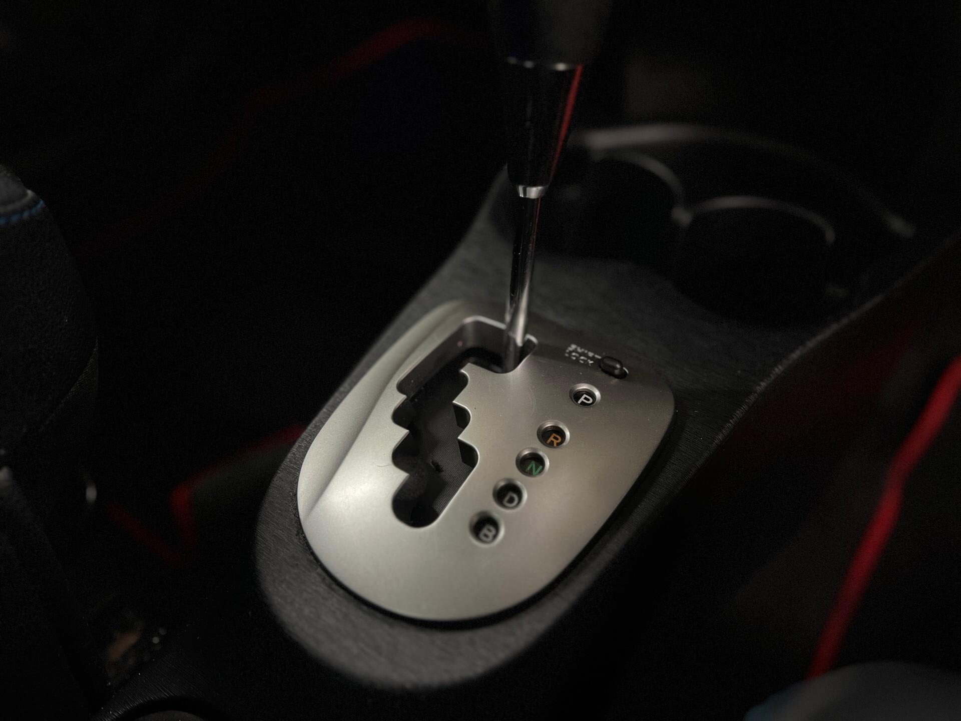 2014 Toyota Yaris - Image 40