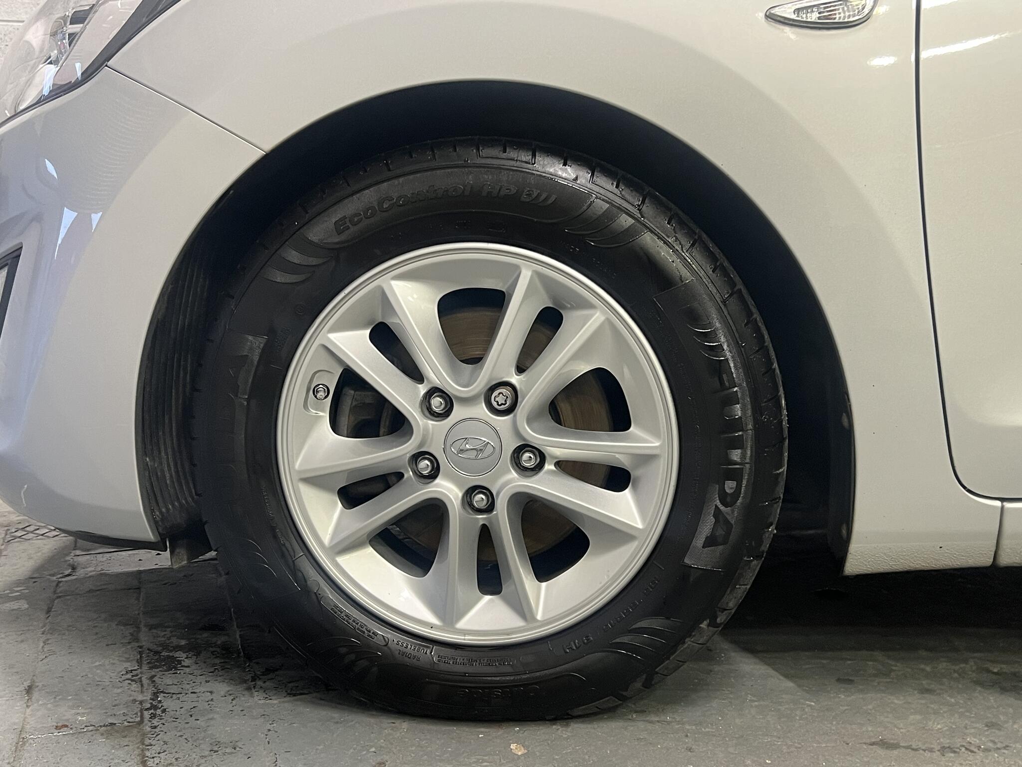 2015 Hyundai i30 - Image 15