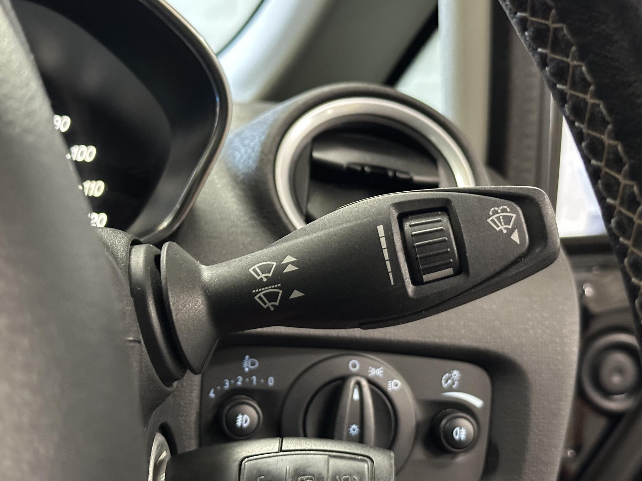 2016 Ford Fiesta - Image 24