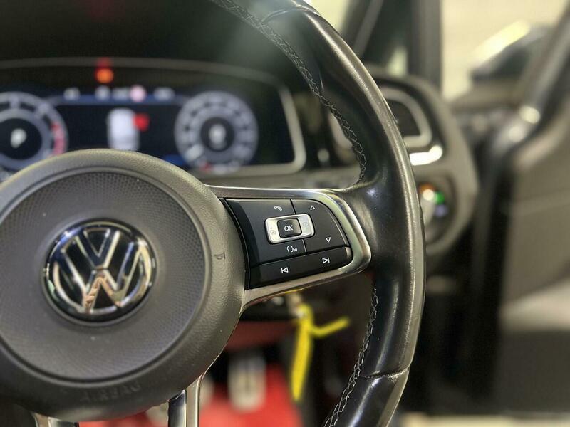 2018 Volkswagen Golf - Image 28