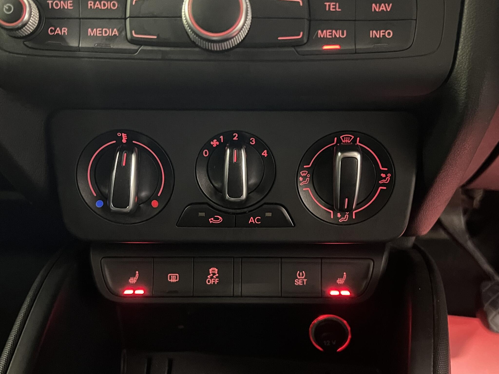 2014 Audi A1 - Image 33