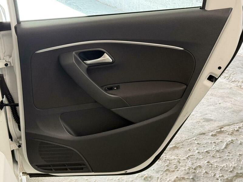 2016 Volkswagen Golf - Image 34