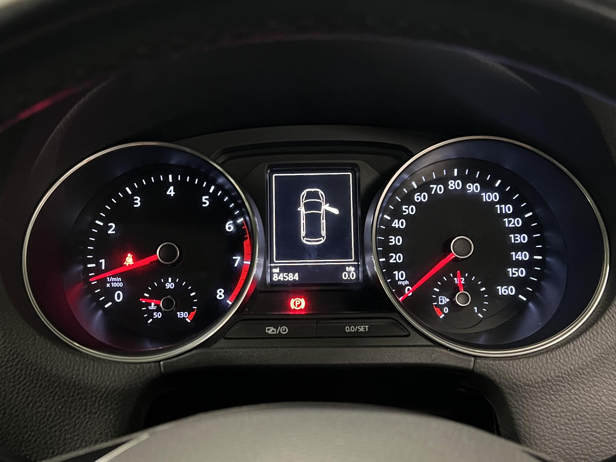 2015 Volkswagen Polo - Image 30