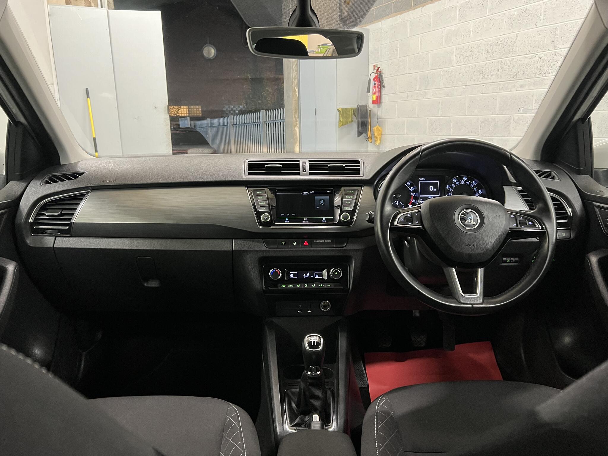 2016 Skoda Fabia - Image 40