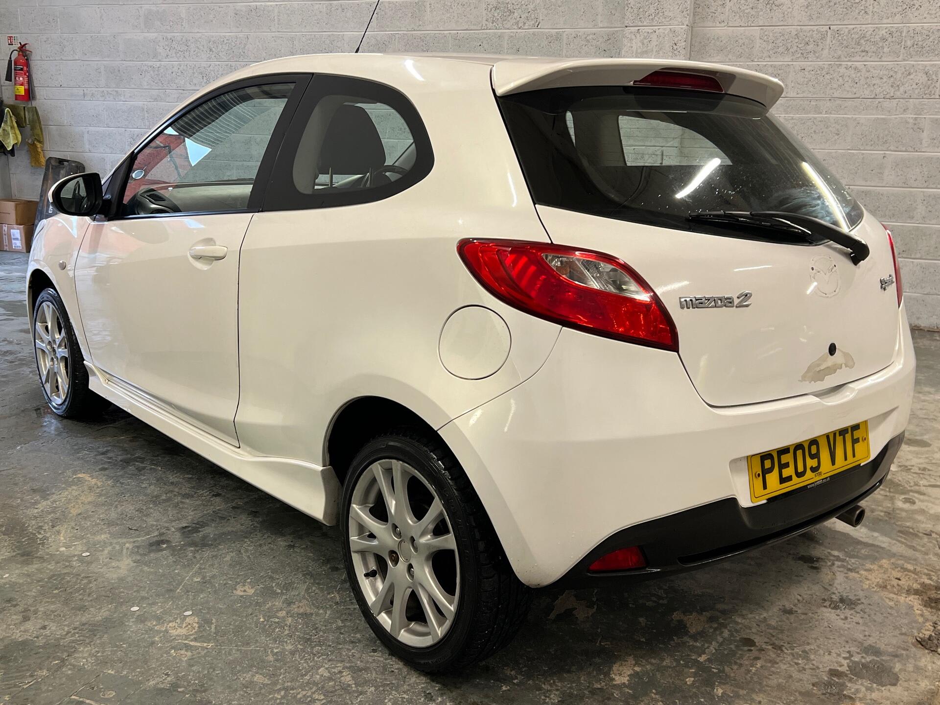 2009 Mazda Mazda2 - Image 9