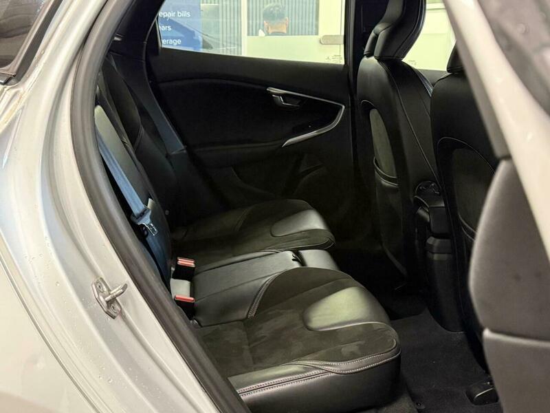 2015 Volvo V40 - Image 37