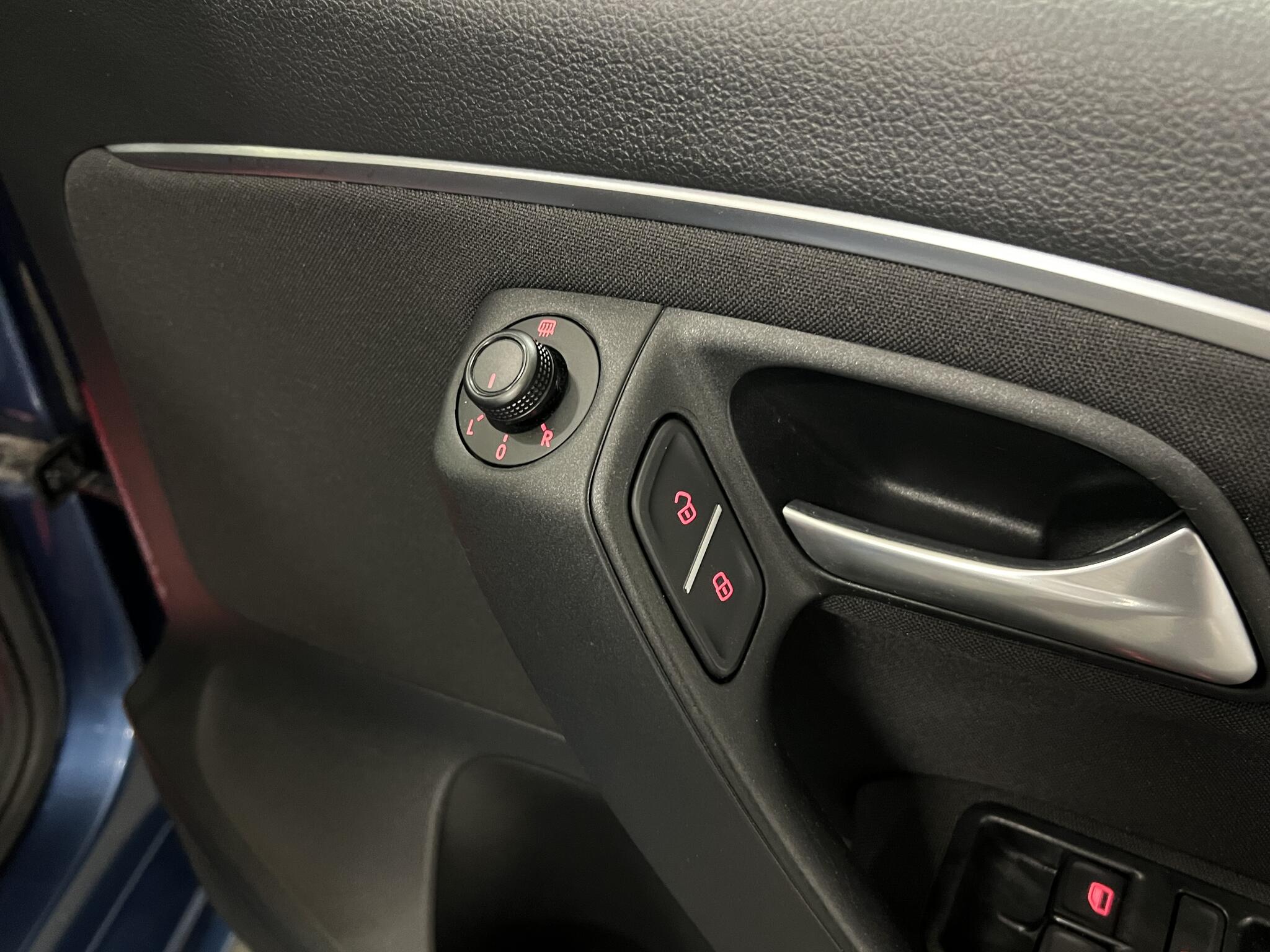 2015 Volkswagen Polo - Image 22