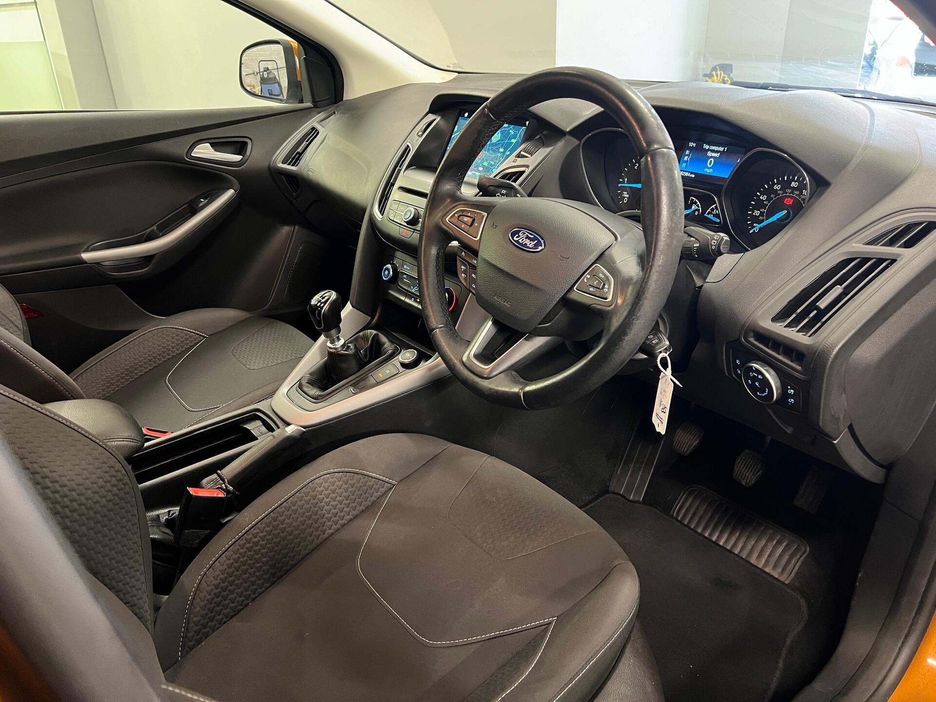 2017 Ford Focus - Image 21