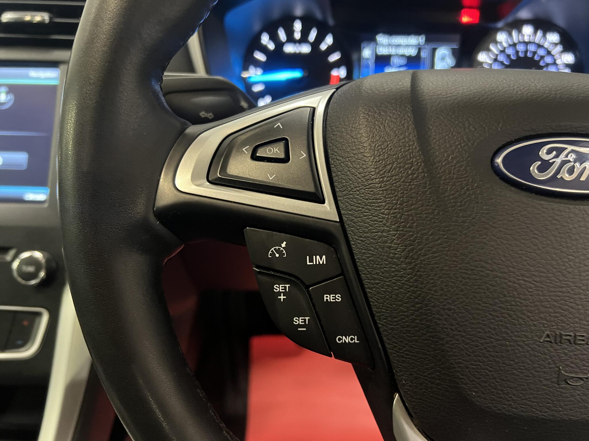 2015 Ford Mondeo - Image 25