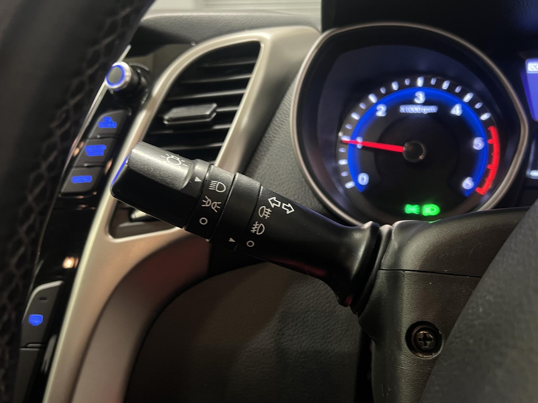 2015 Hyundai i30 - Image 27