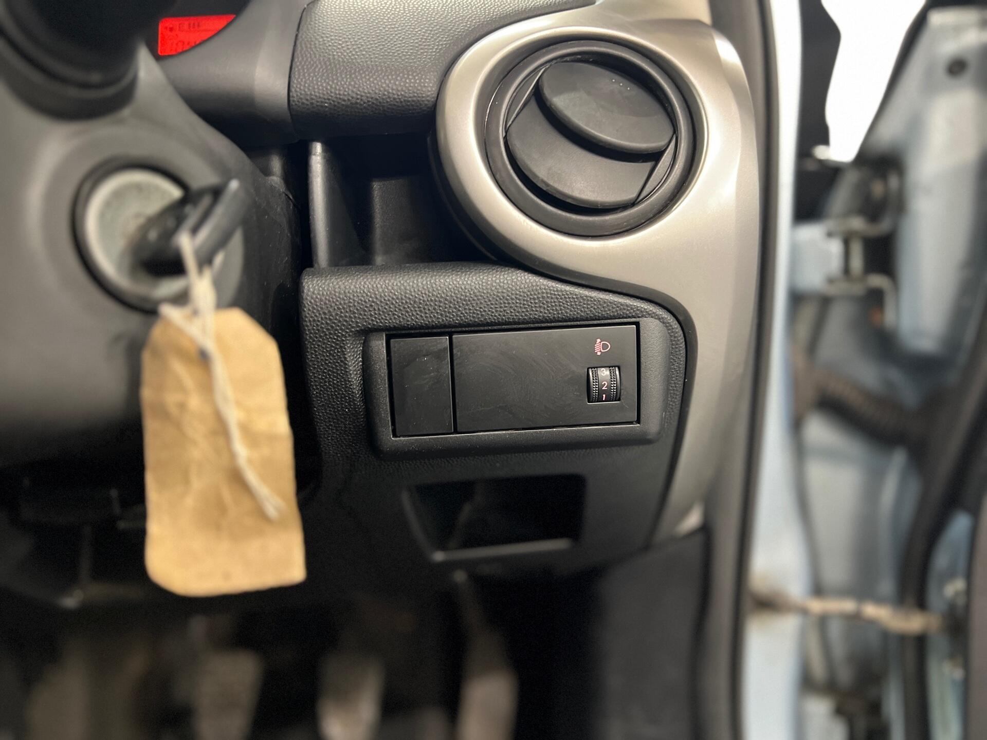 2008 Mazda Mazda2 - Image 25