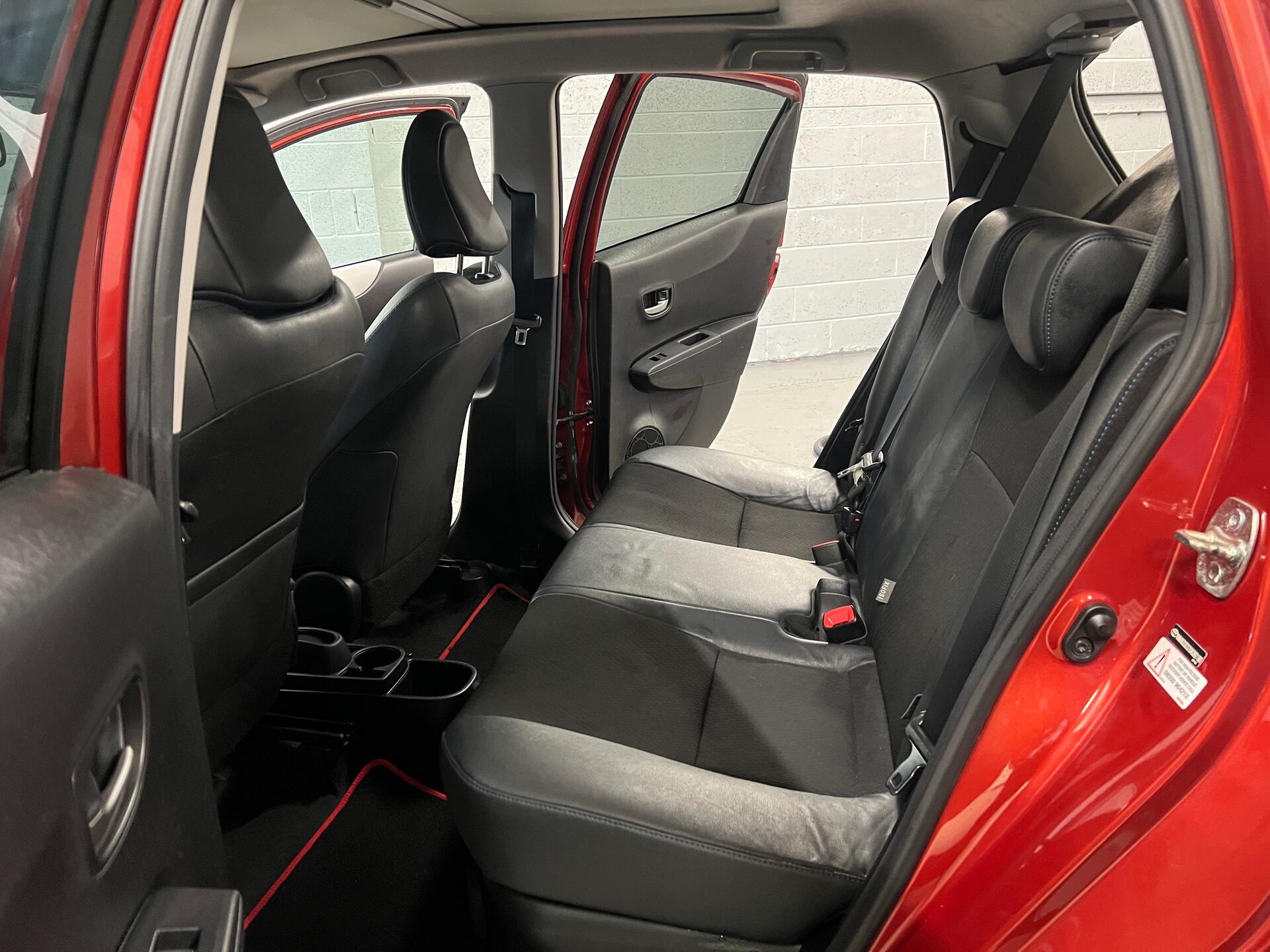 2014 Toyota Yaris - Image 44