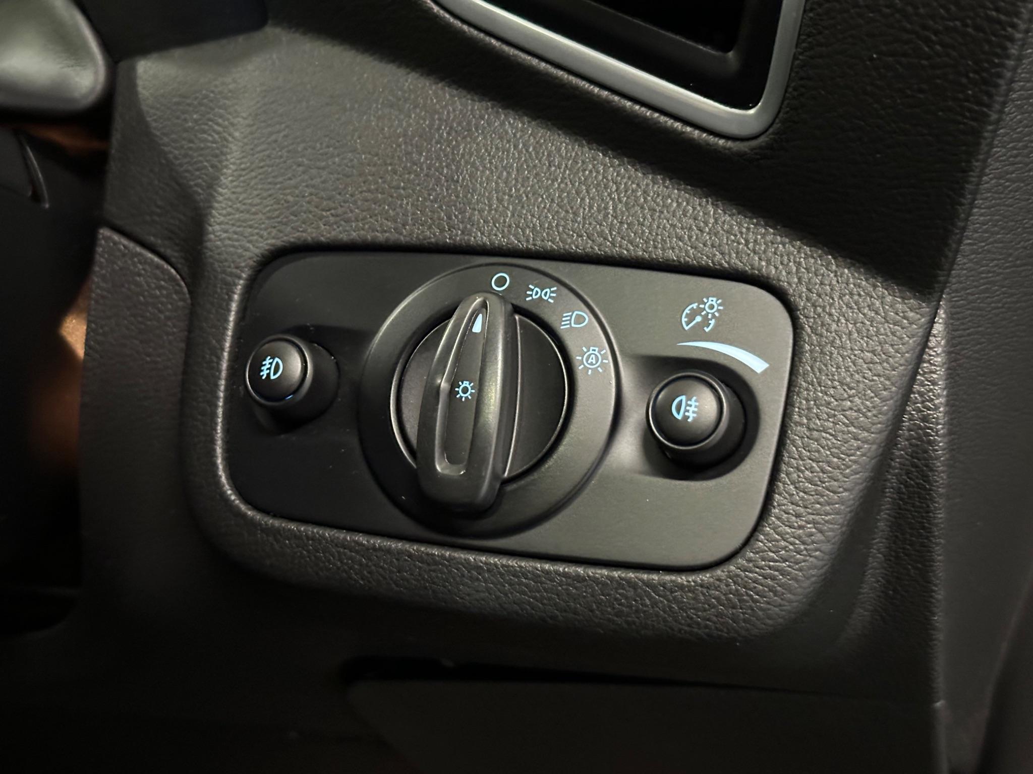 2014 Ford Kuga - Image 26