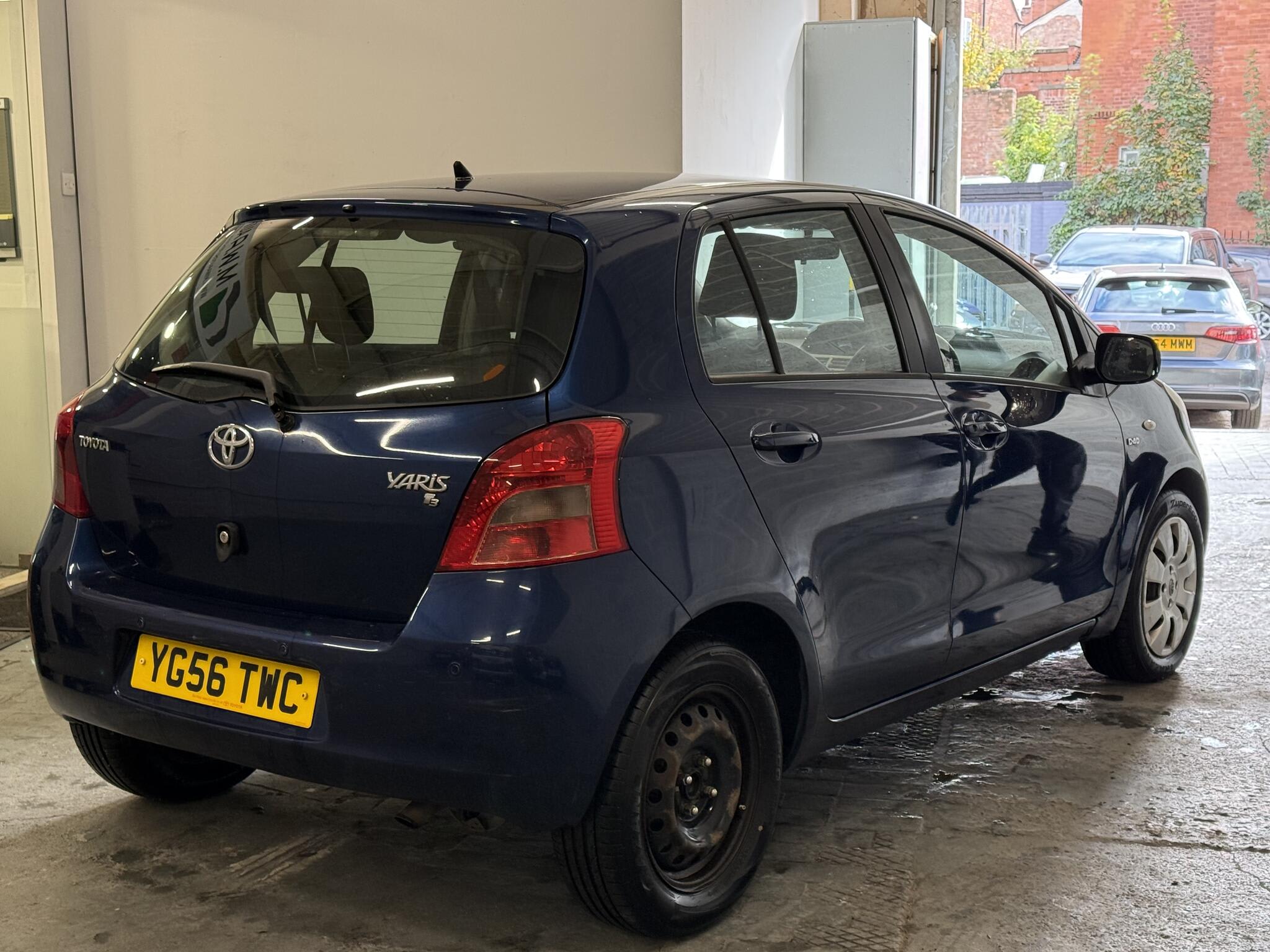 2006 Toyota Yaris - Image 6