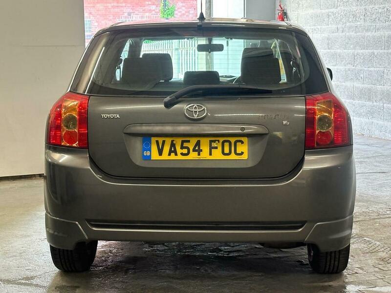 2005 Toyota Corolla - Image 10