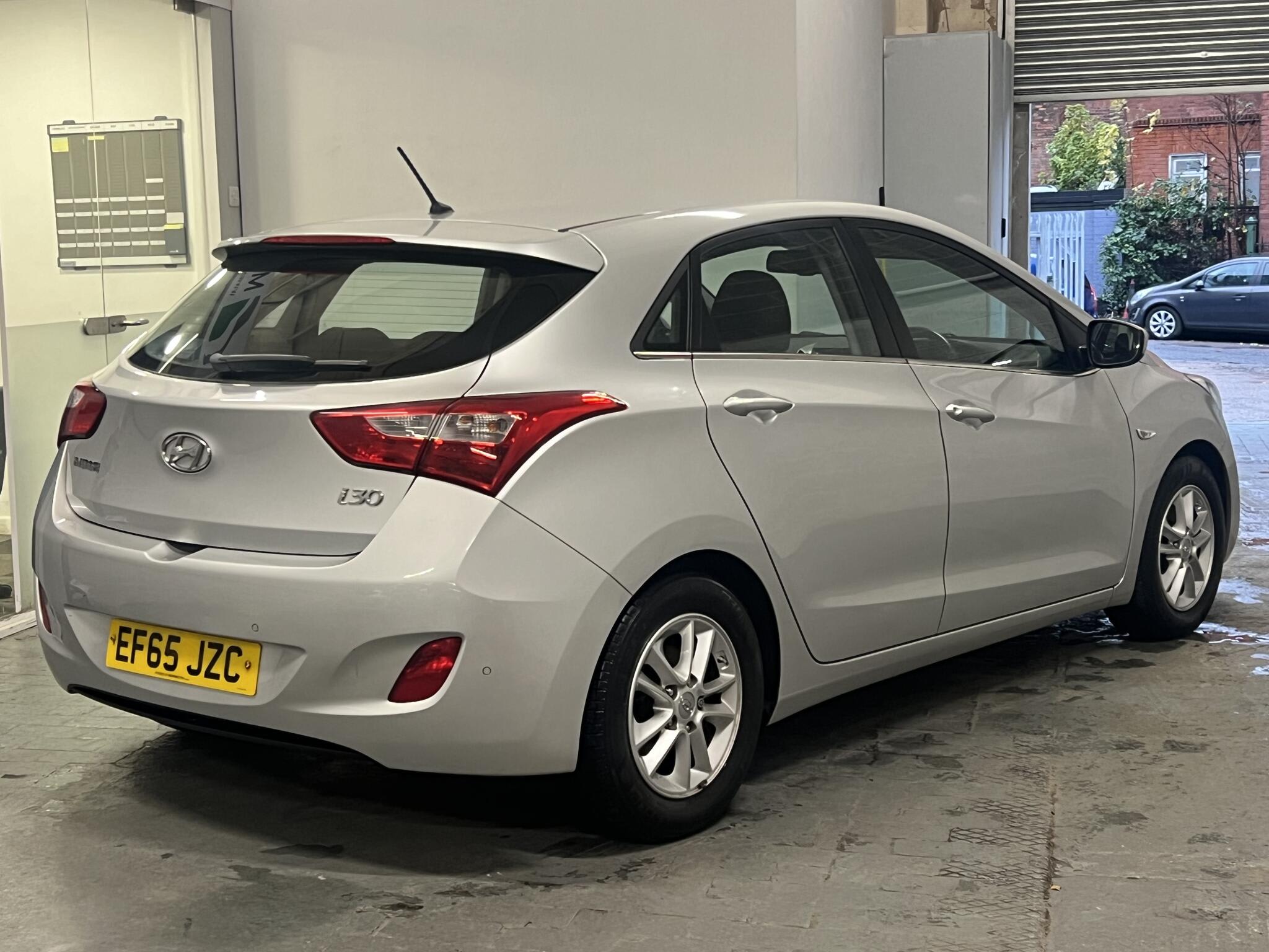 2015 Hyundai i30 - Image 8