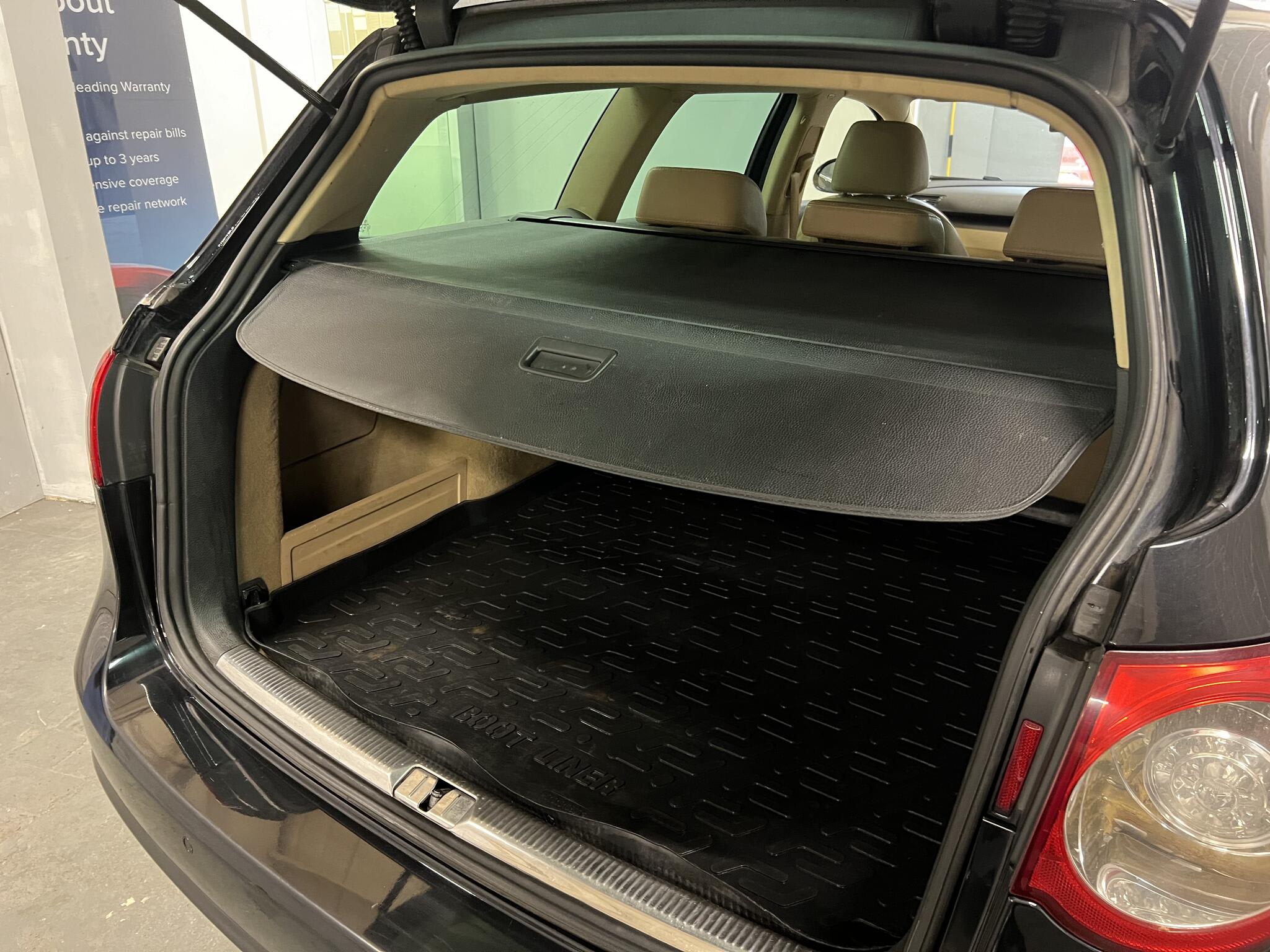 2007 Volkswagen Passat - Image 33