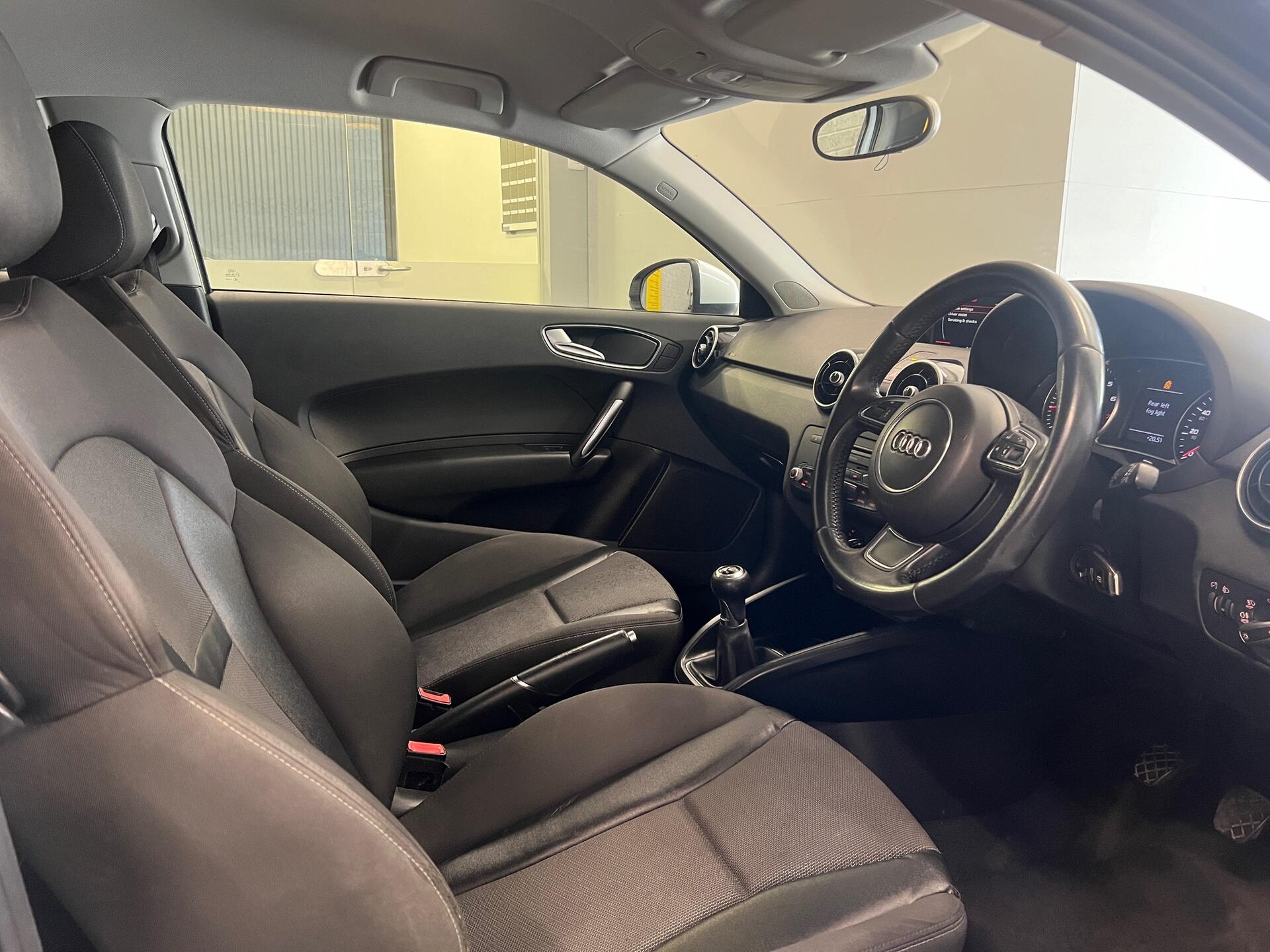 2014 Audi A1 - Image 15