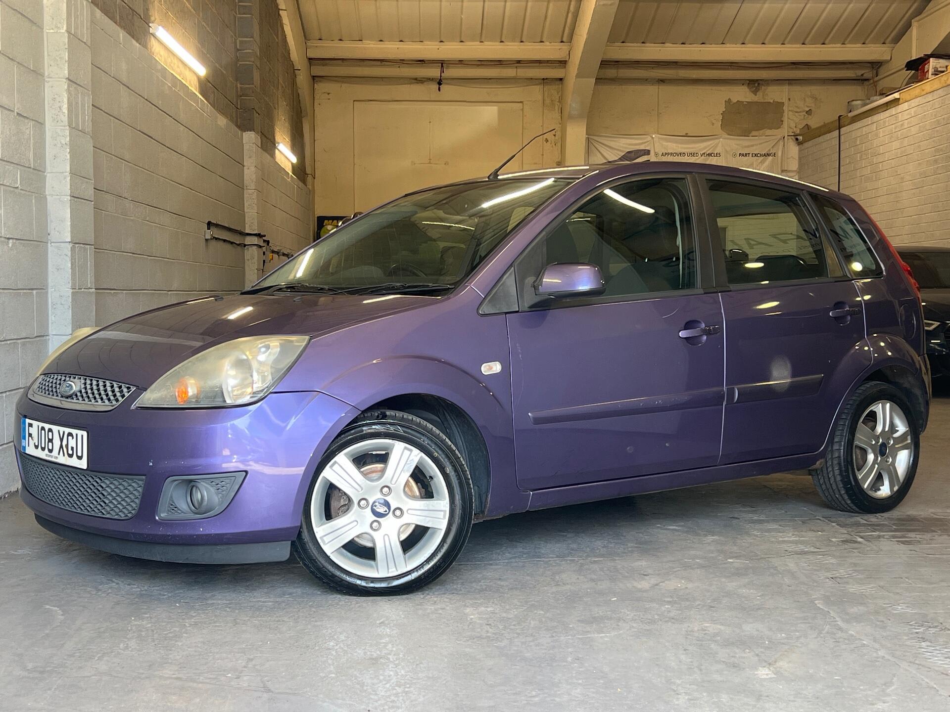 2009 Ford Fiesta - Image 12