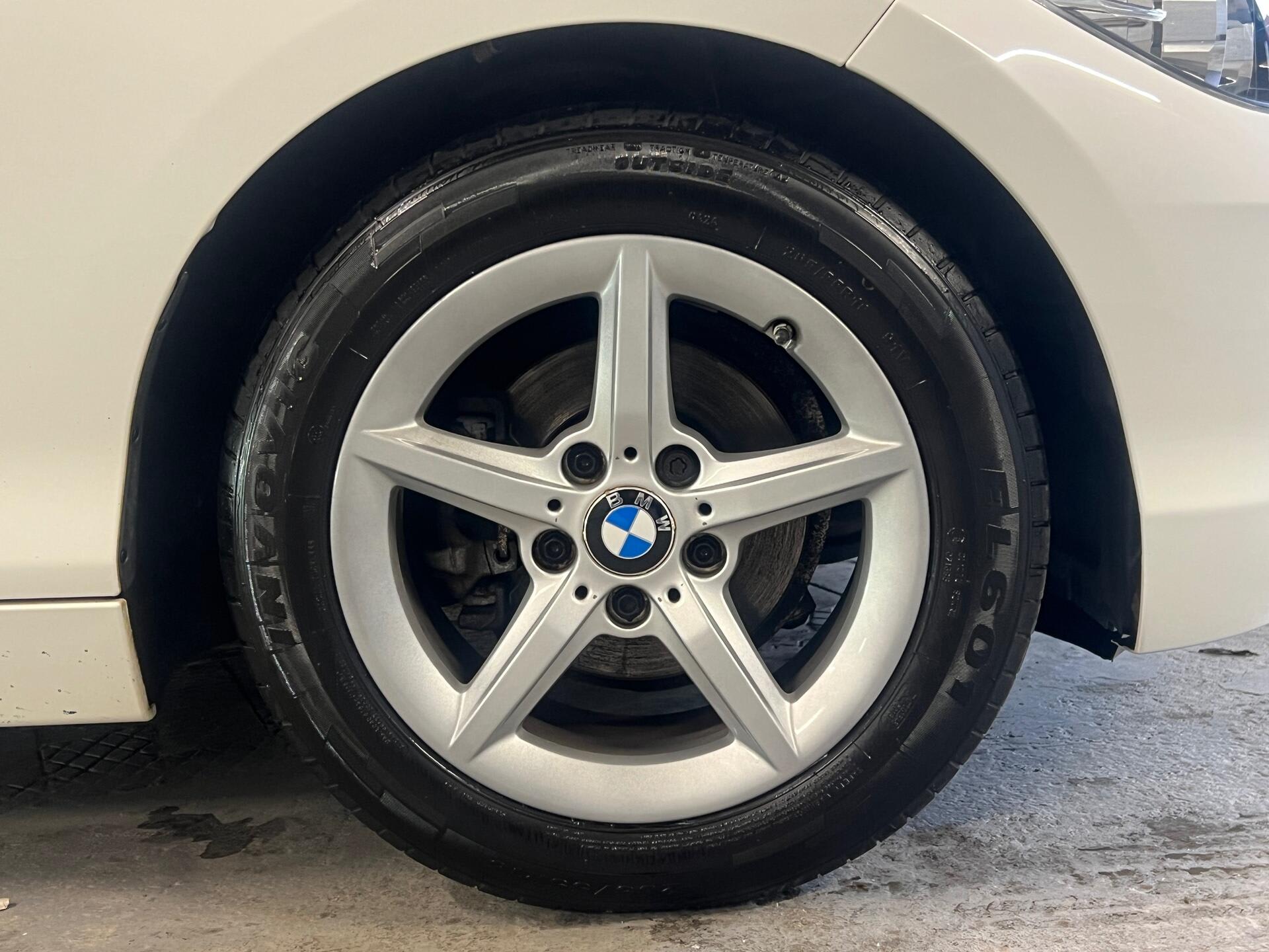 2017 BMW 1 Series - Image 19