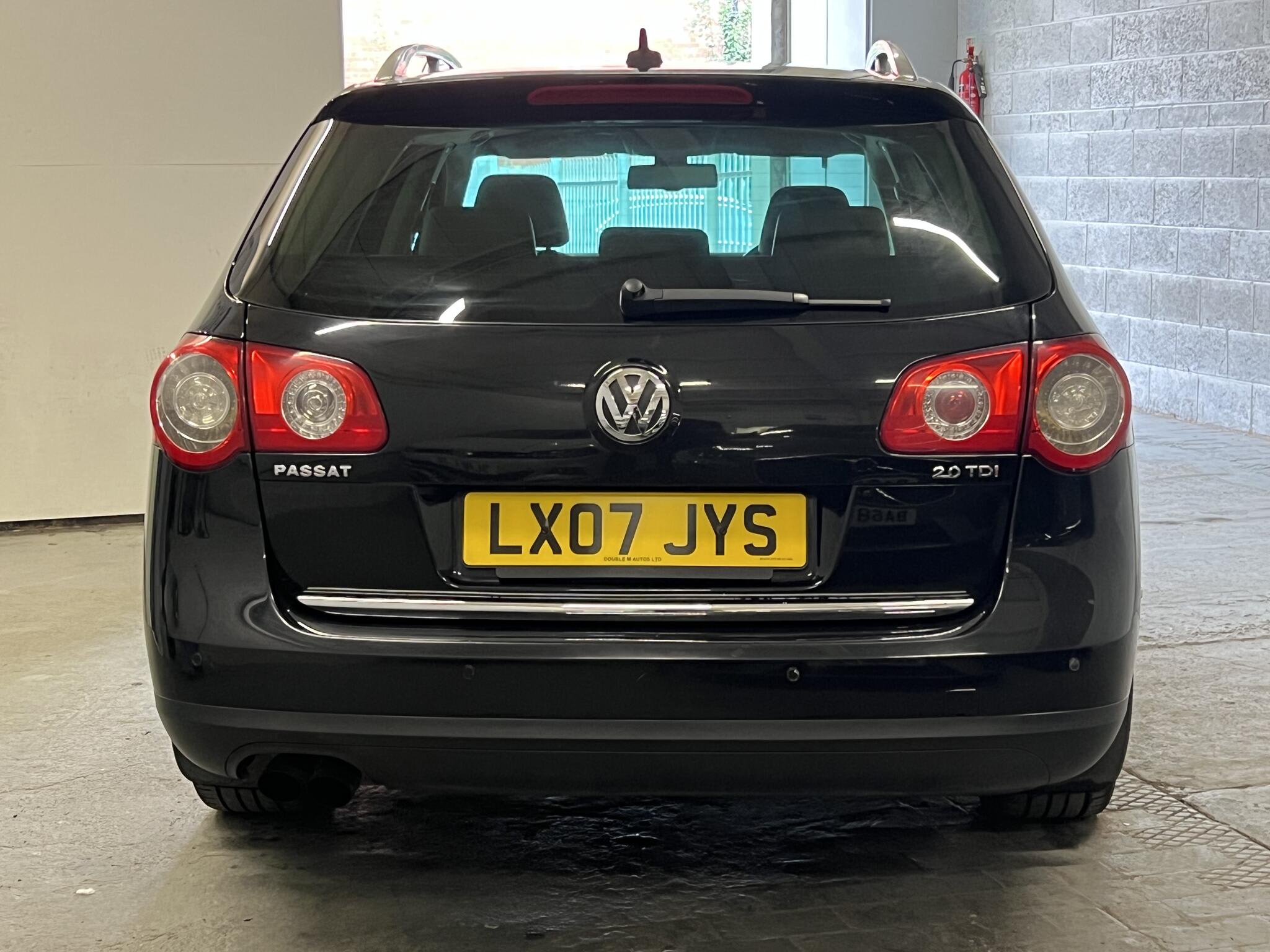 2007 Volkswagen Passat - Image 7