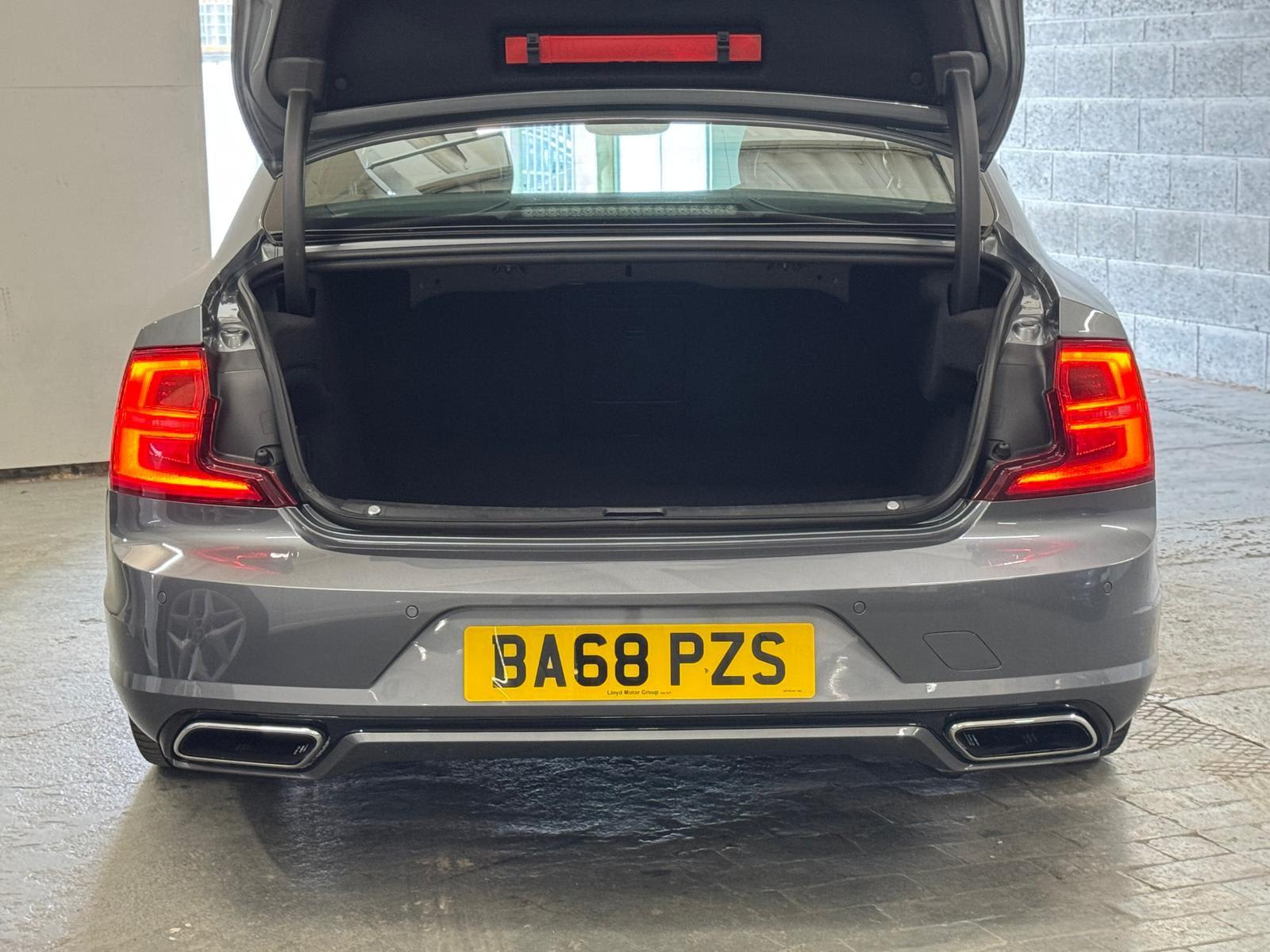 2019 Volvo S90 - Image 44