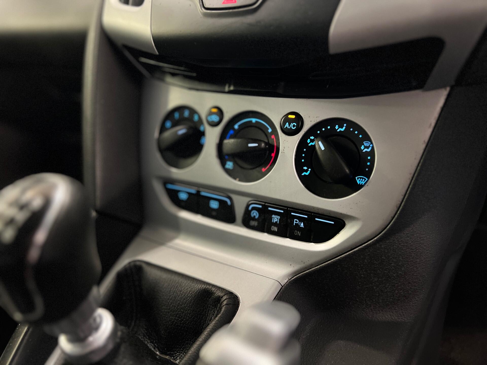 2014 Ford Focus - Image 41