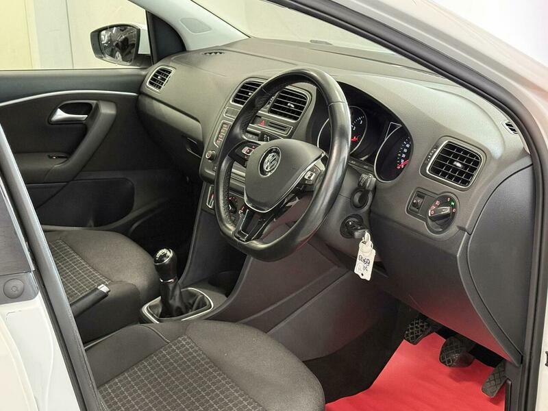 2016 Volkswagen Golf - Image 18