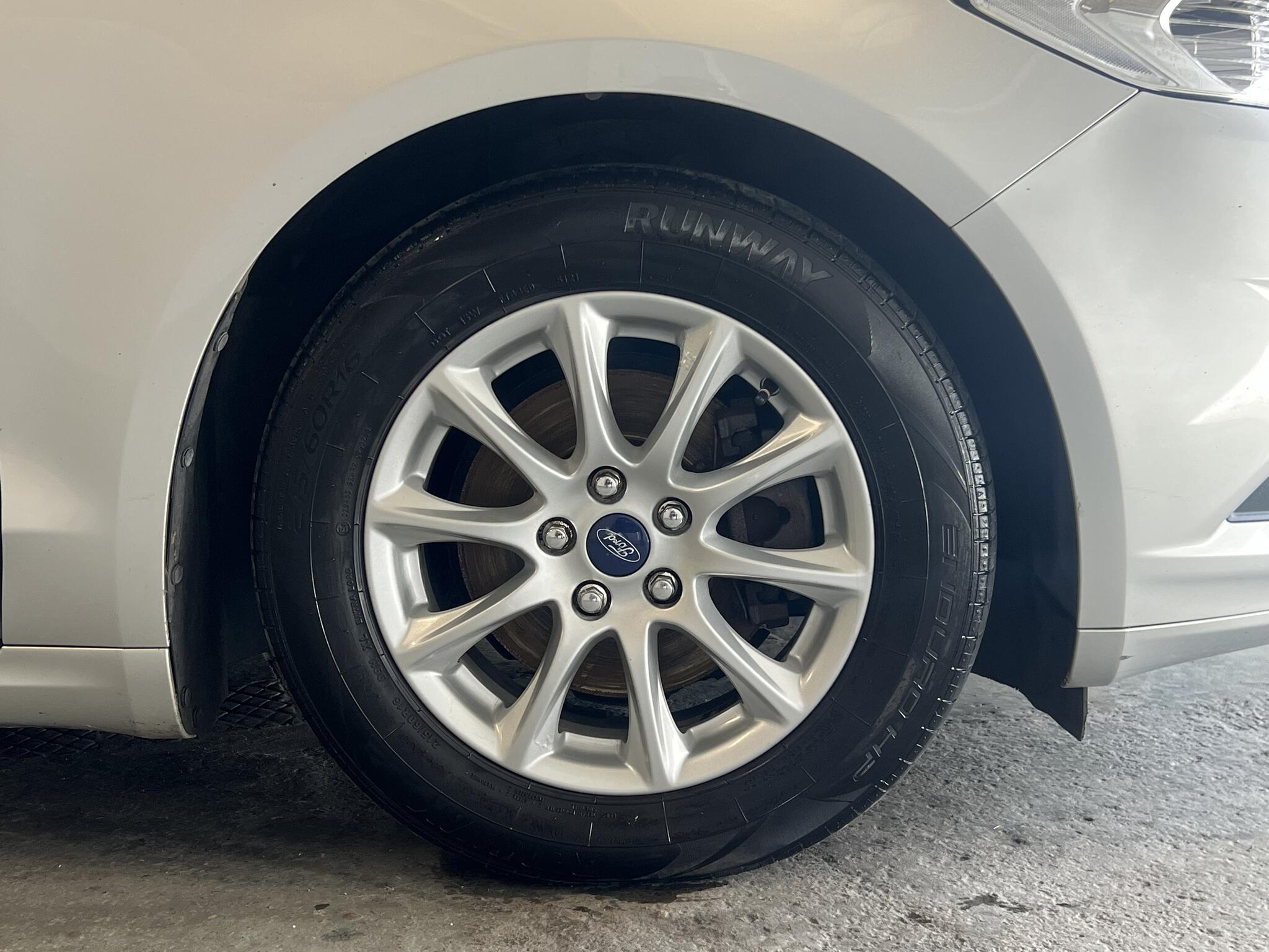 2015 Ford Mondeo - Image 15