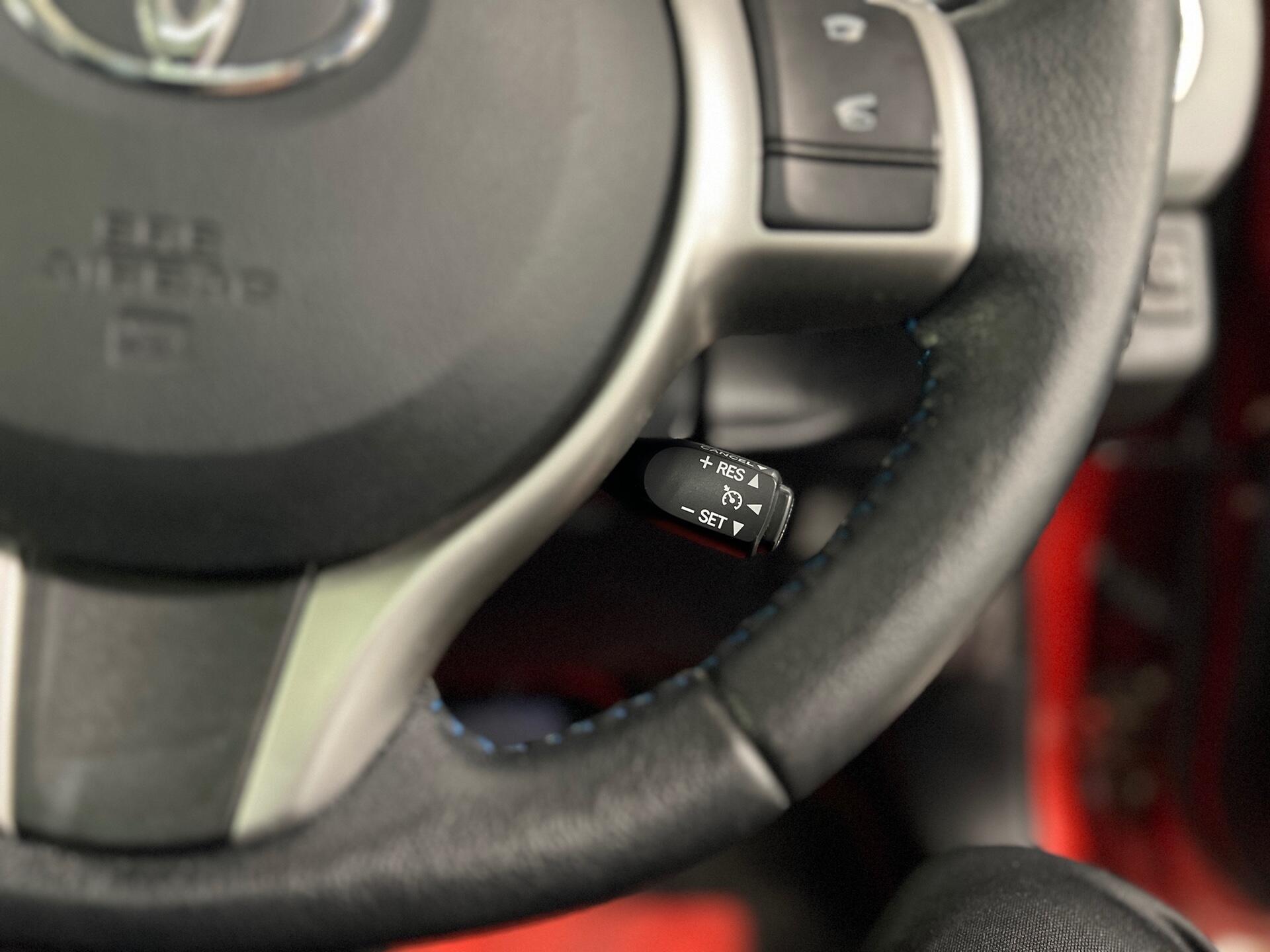 2014 Toyota Yaris - Image 31