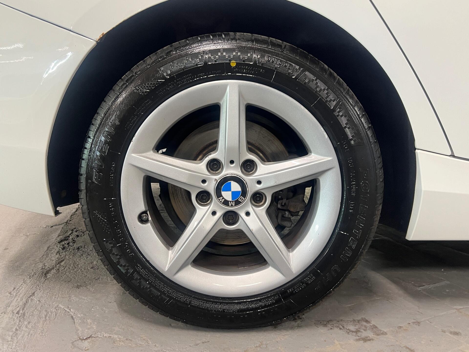 2017 BMW 1 Series - Image 18