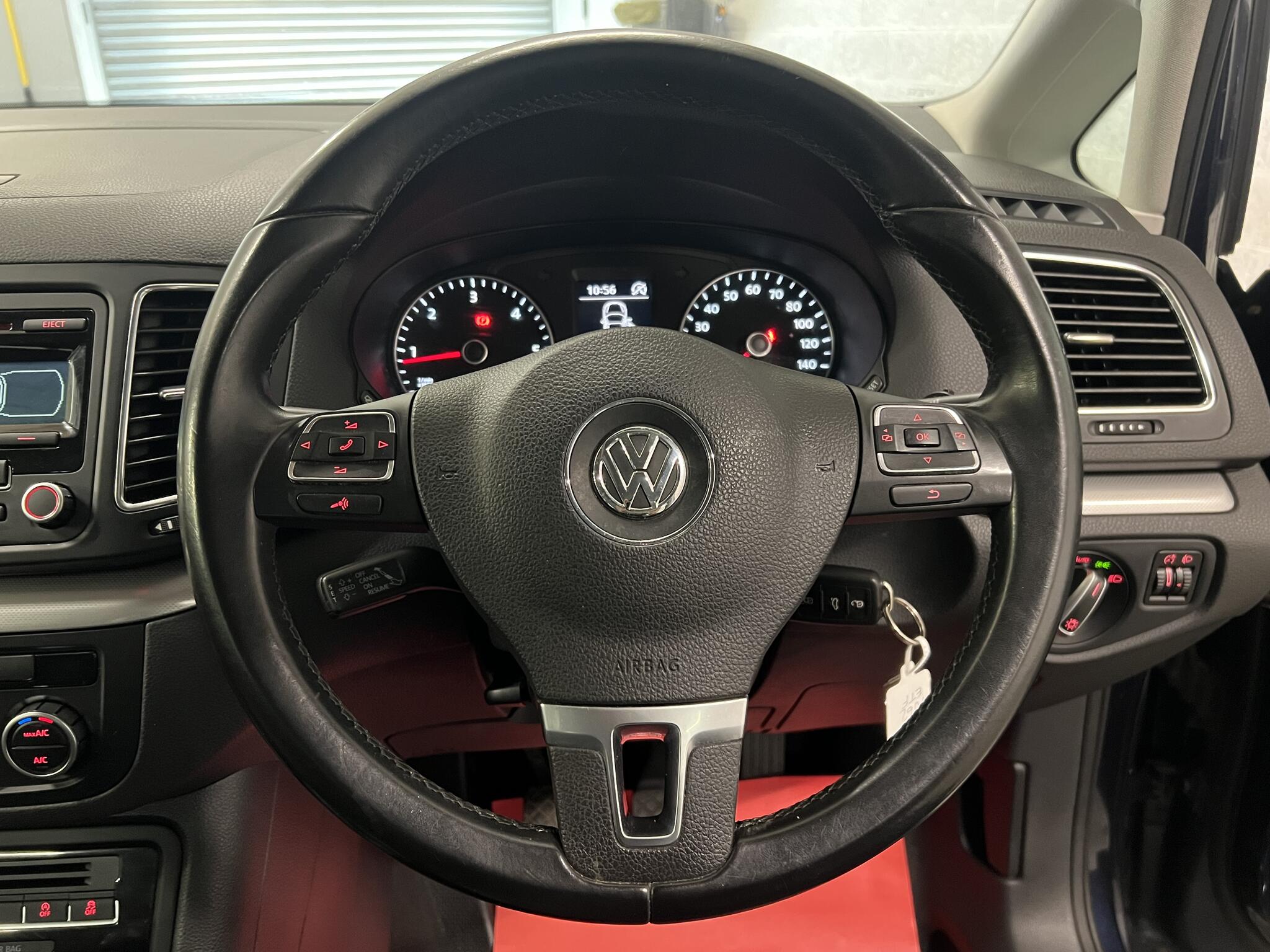 2012 Volkswagen Sharan - Image 23