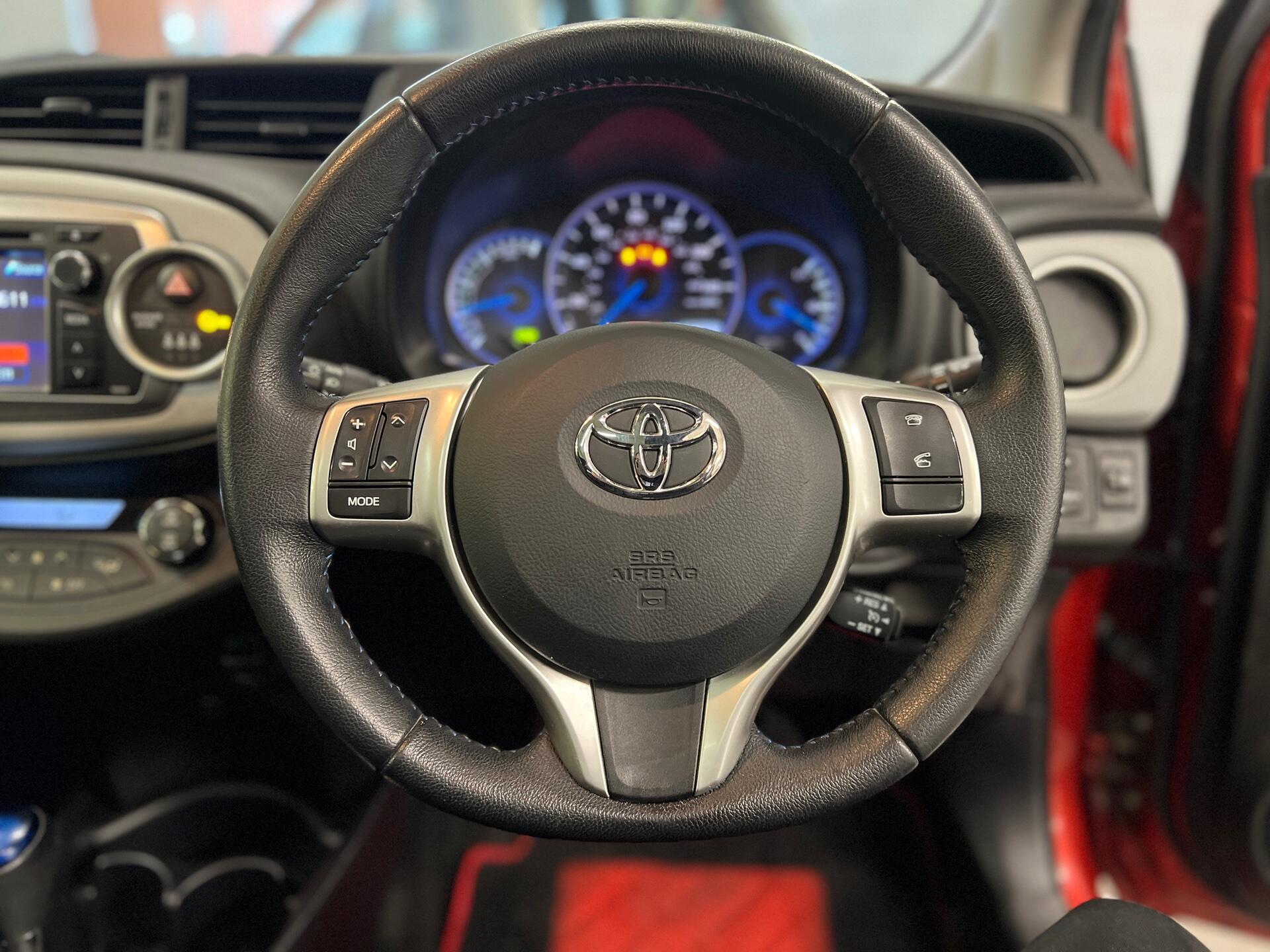 2014 Toyota Yaris - Image 26