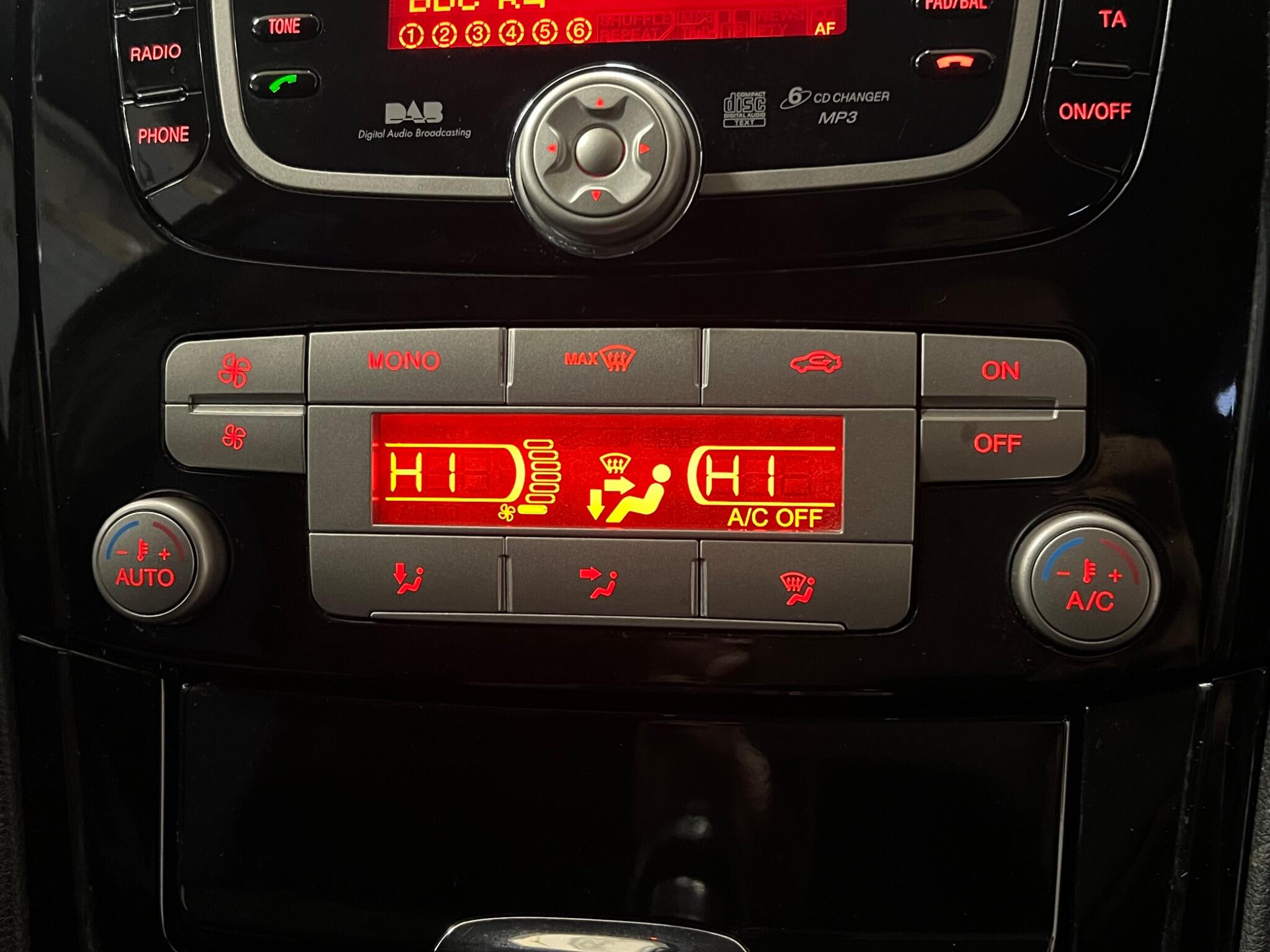 2010 Ford Mondeo - Image 29