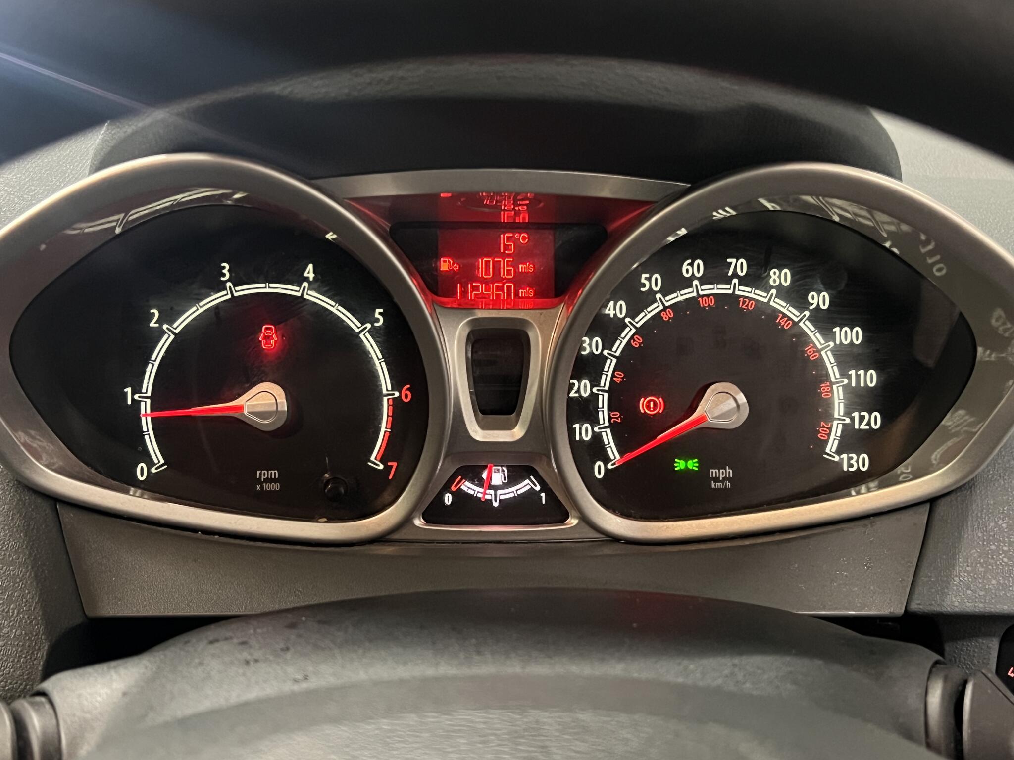 2009 Ford Fiesta - Image 27