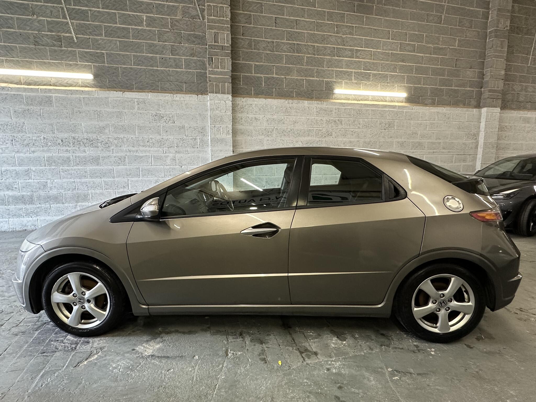 2006 Honda Civic - Image 8