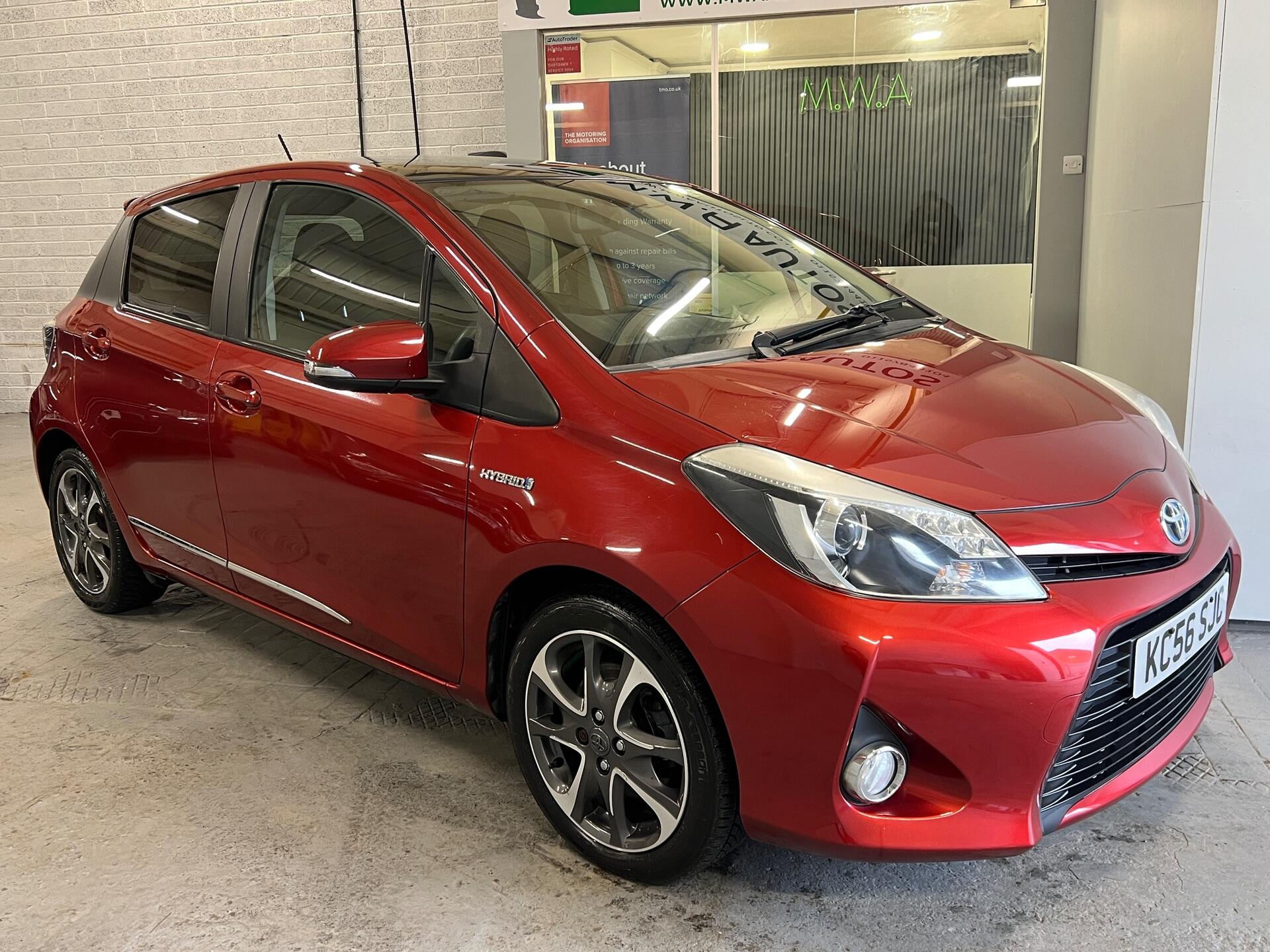 2014 Toyota Yaris - Image 5