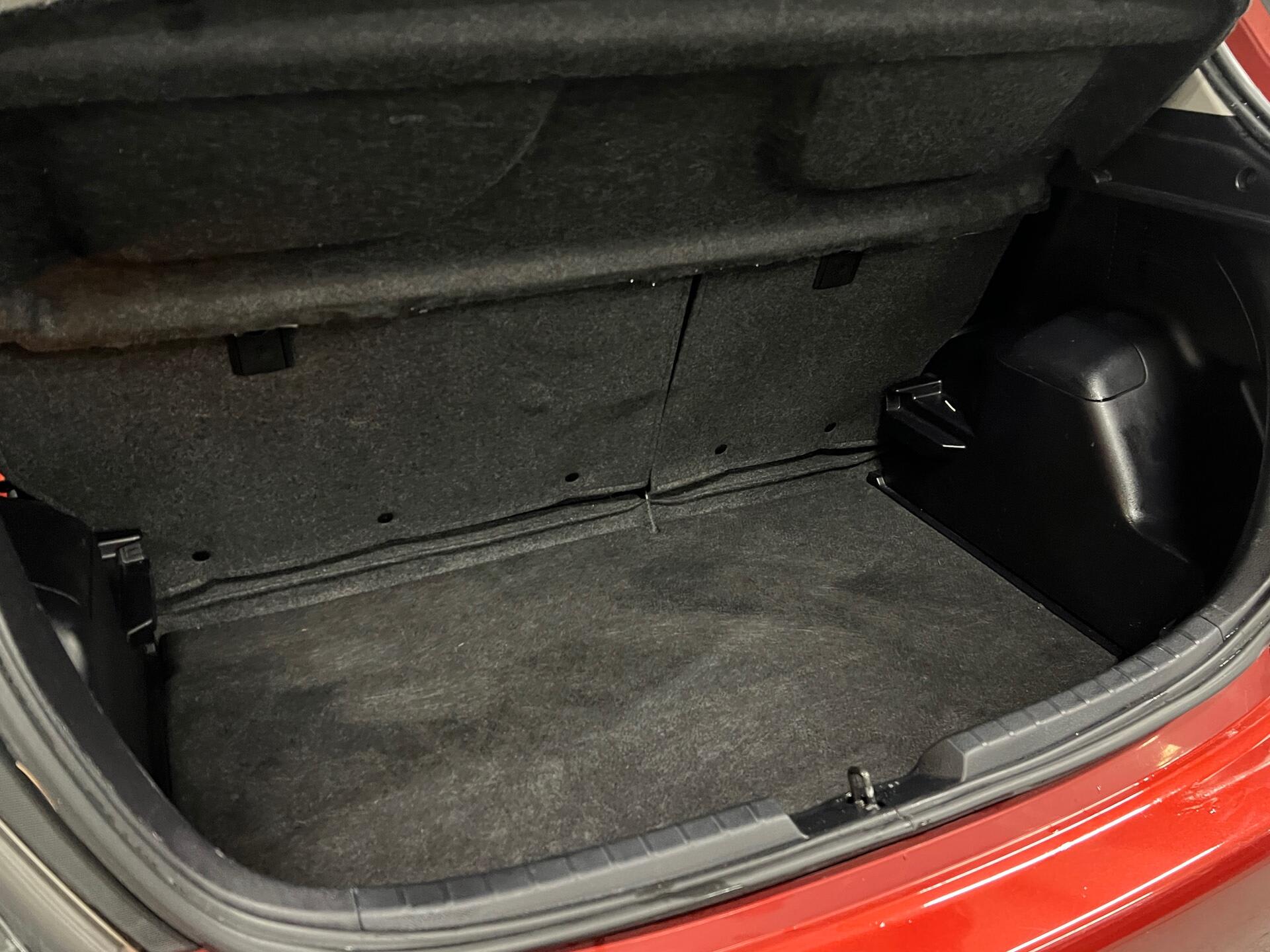 2014 Toyota Yaris - Image 48