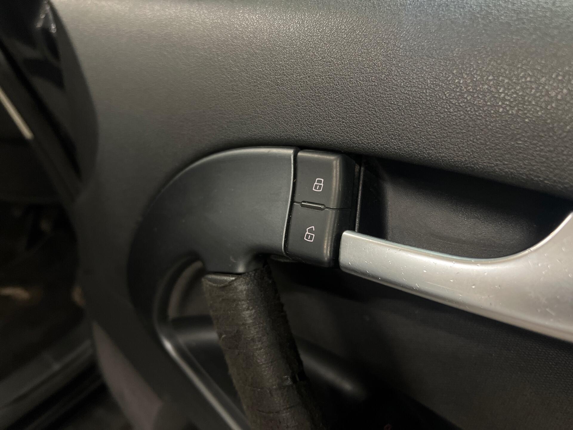 2012 Audi A3 - Image 20