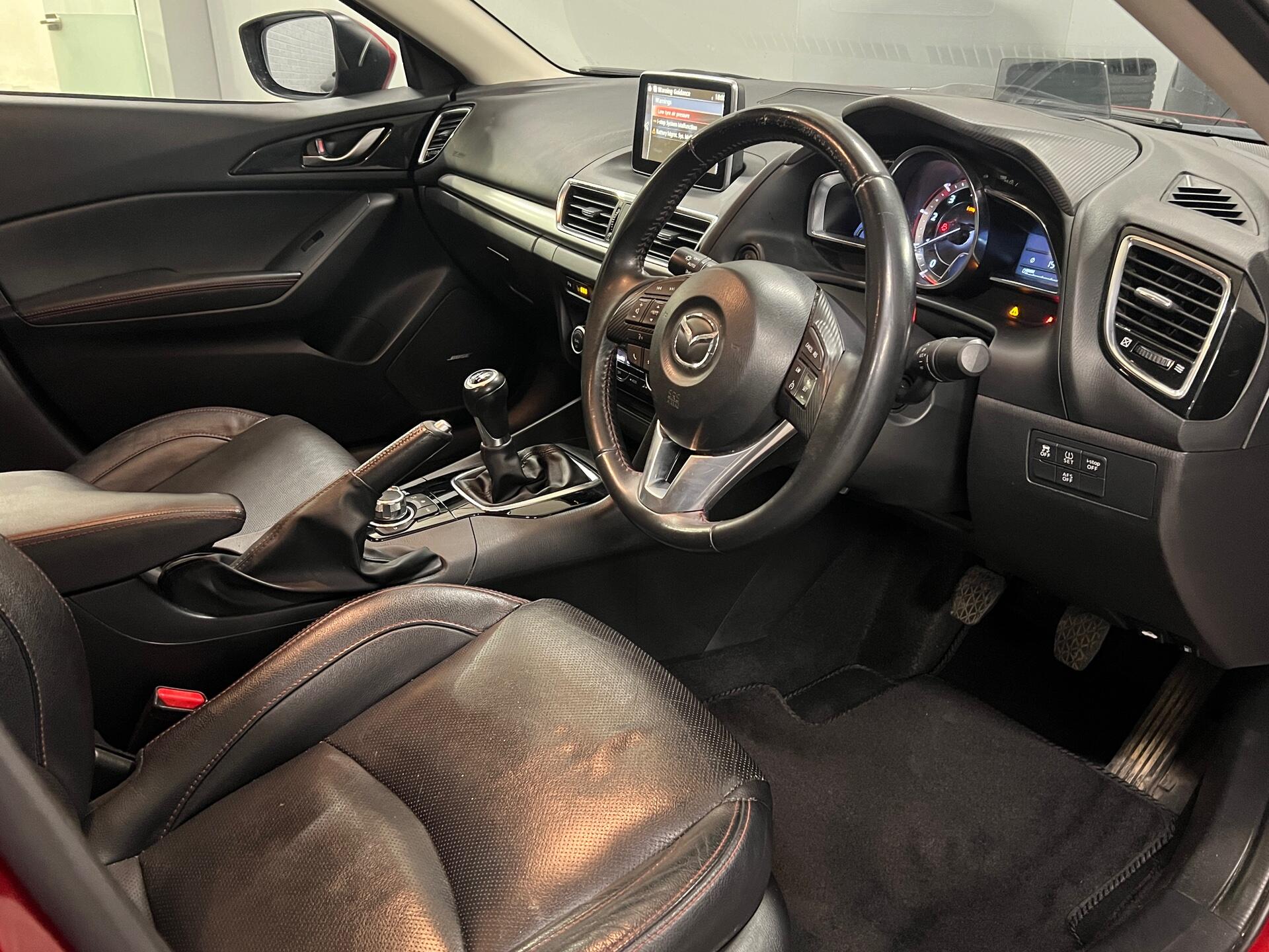 2015 Mazda Mazda3 - Image 20