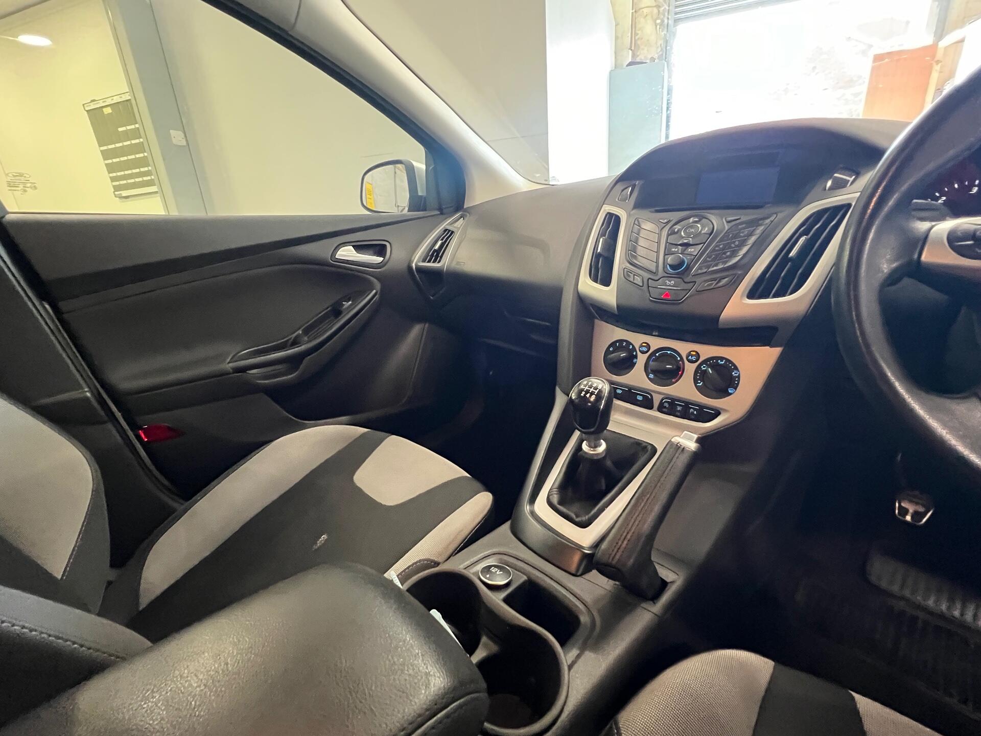 2014 Ford Focus - Image 36