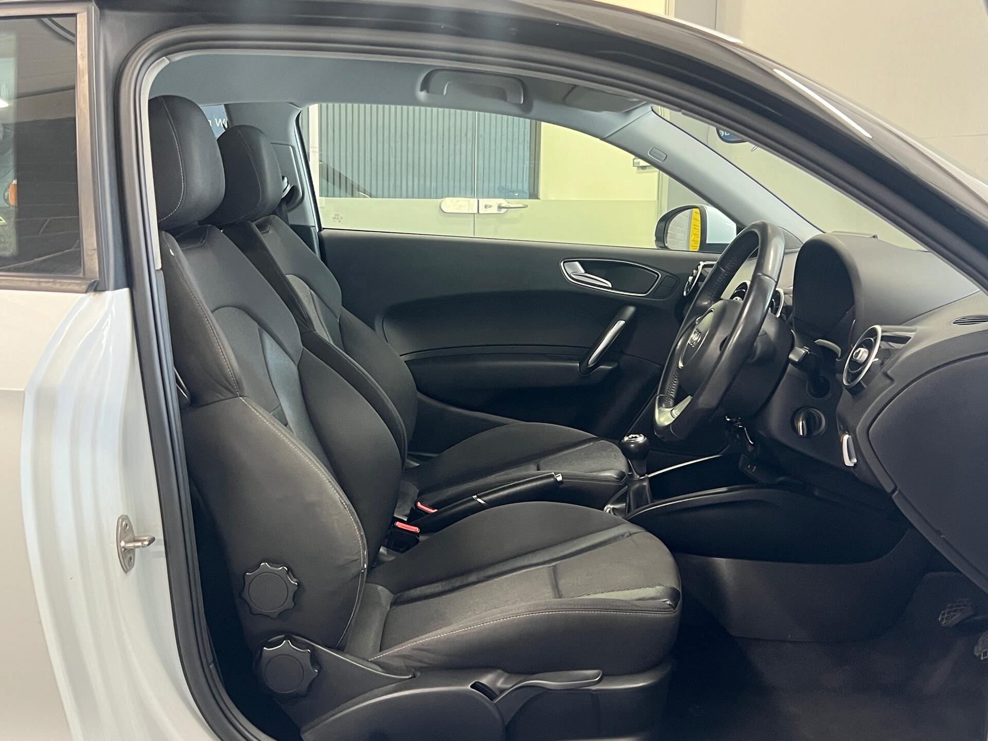 2014 Audi A1 - Image 17