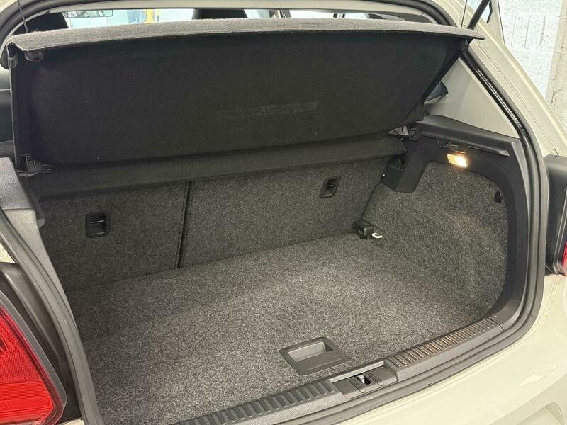 2016 Volkswagen Golf - Image 38