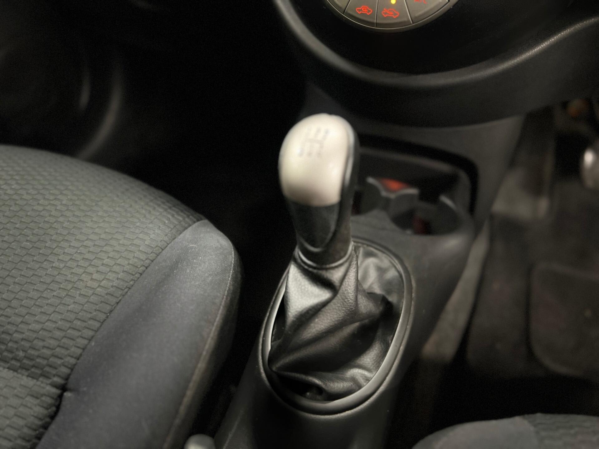 2012 Nissan Micra - Image 30