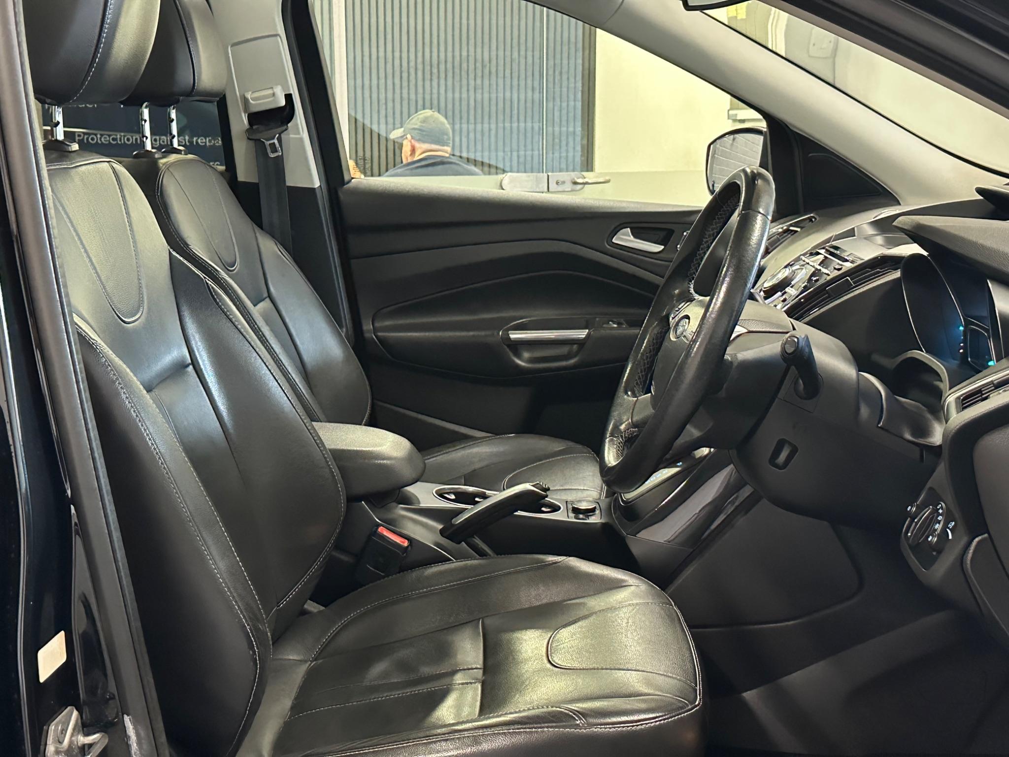 2014 Ford Kuga - Image 34