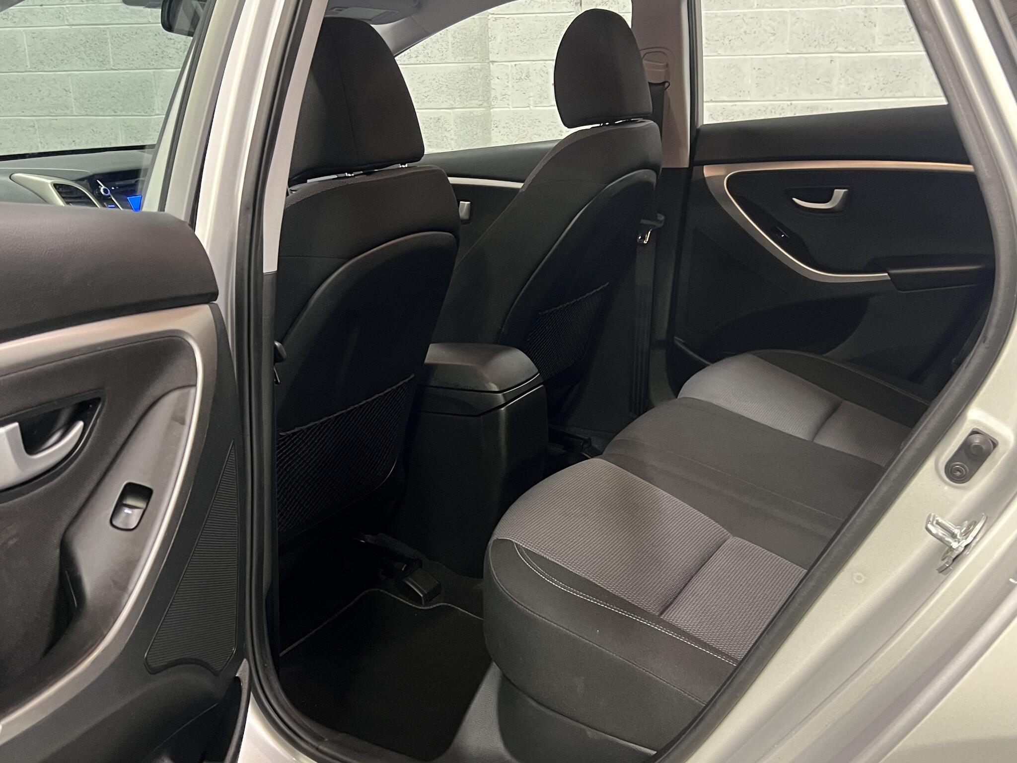 2015 Hyundai i30 - Image 37