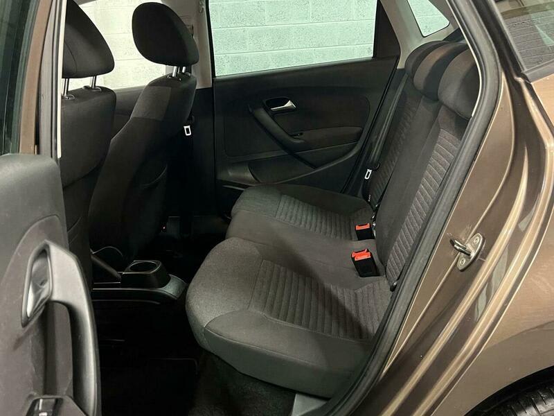 2013 Volkswagen Polo - Image 39